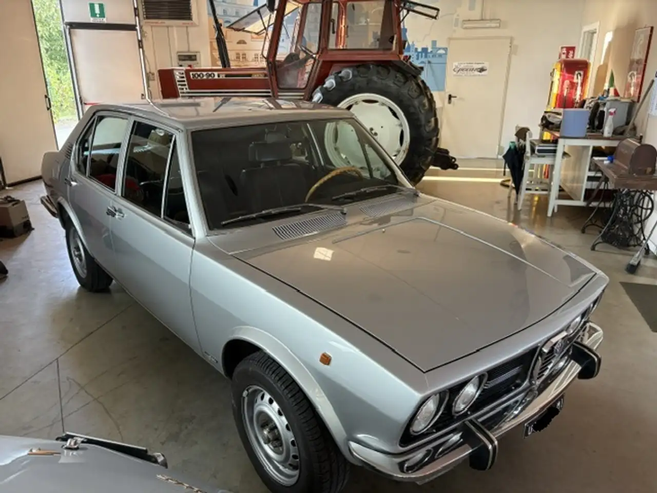 Alfa Romeo Alfetta 1800 scudo stretto, foto 3