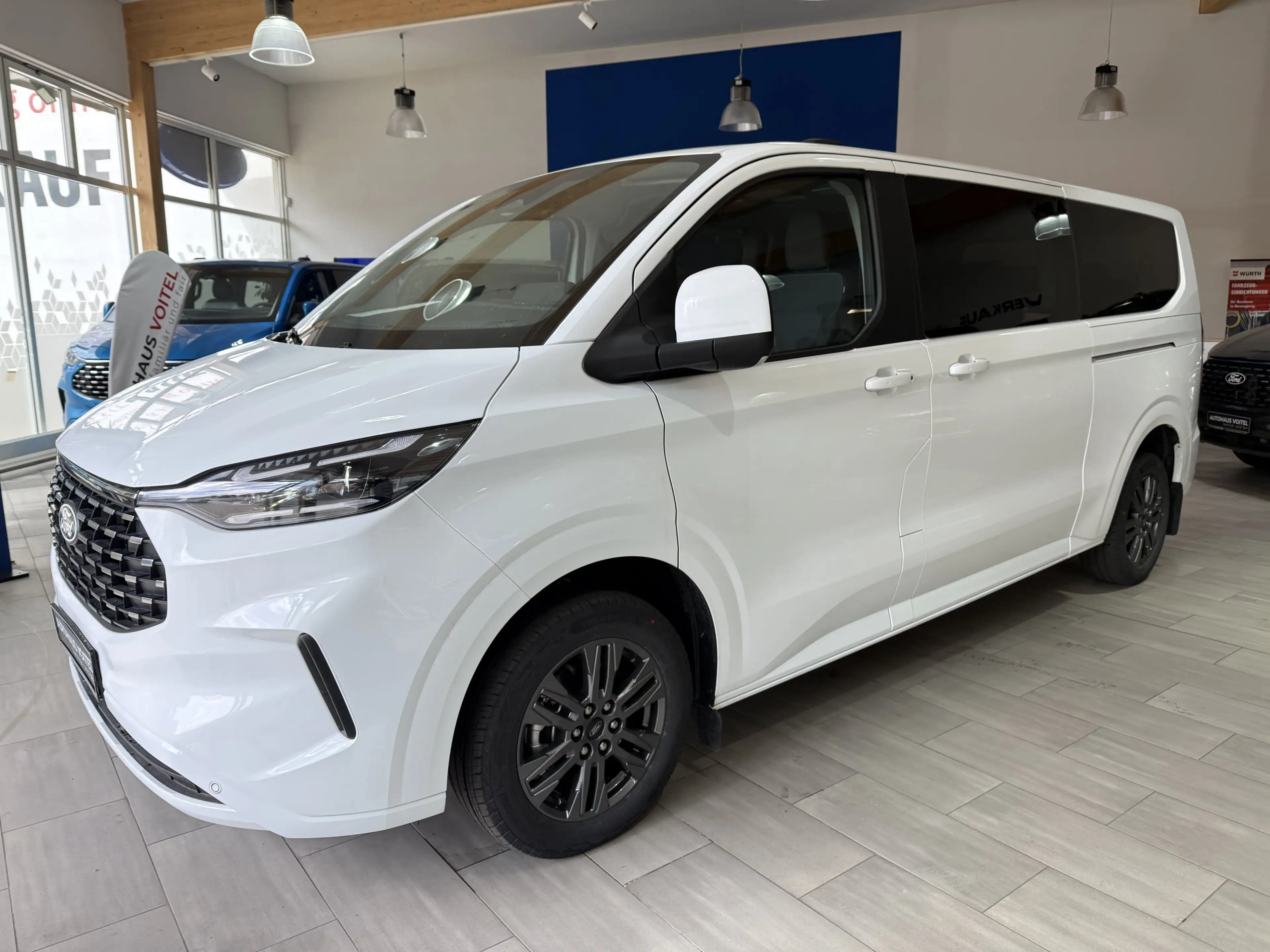 Ford Tourneo Custom Titanium L2 Matrix-LED / 3-Zonen-Klima / 70L Tank