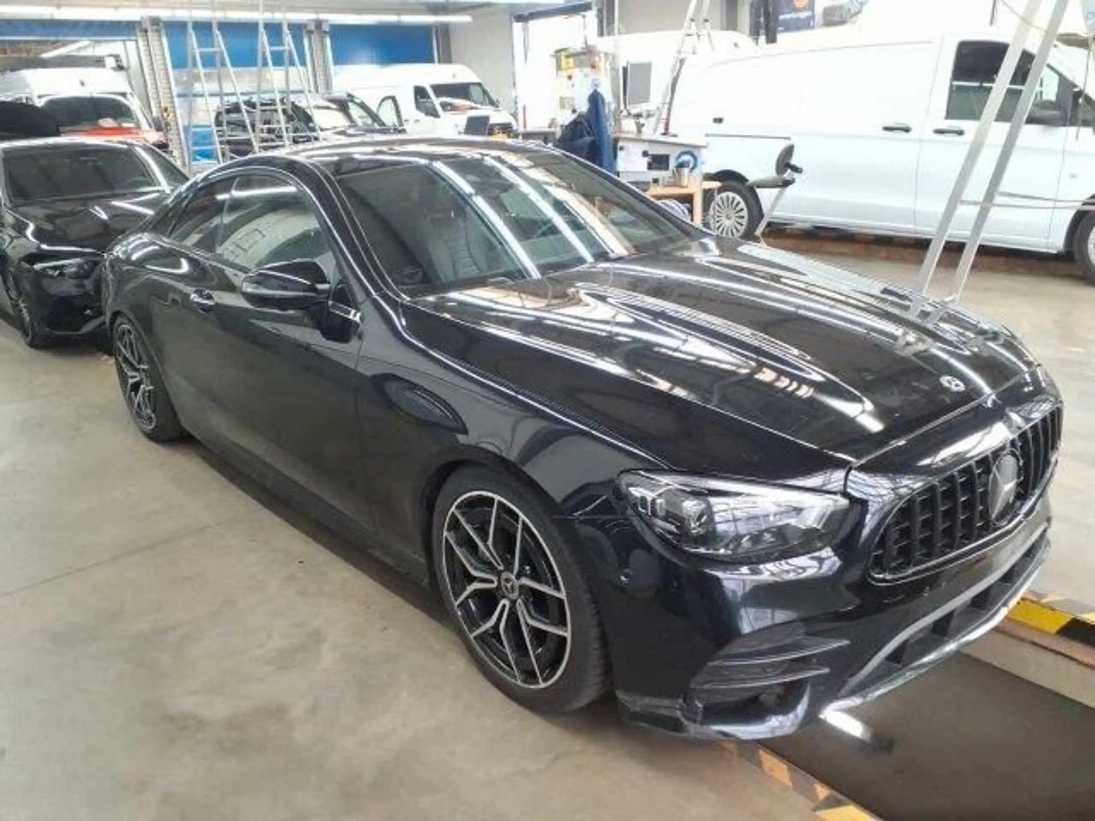 Mercedes-Benz E 450 4M AMG Line Coupe SITZKLIM*PANO*BURM*MBEAM