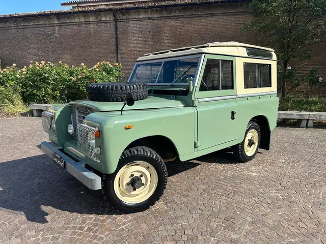 Land Rover Series Land Rover Series Defender 88 HARDTOP