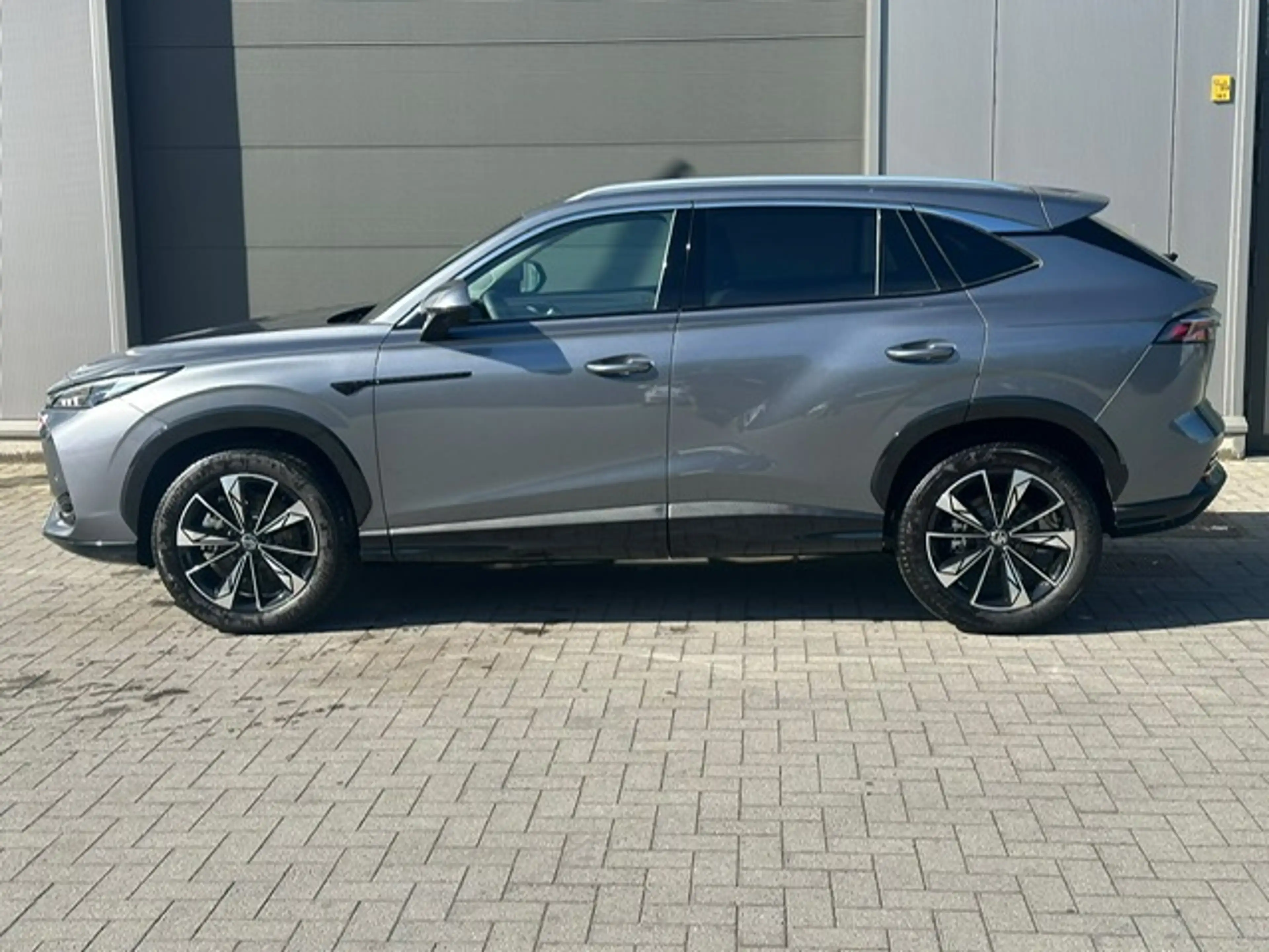 MG HS HS Hybrid  1.5 Turbo Luxury Luxury — photo 2
