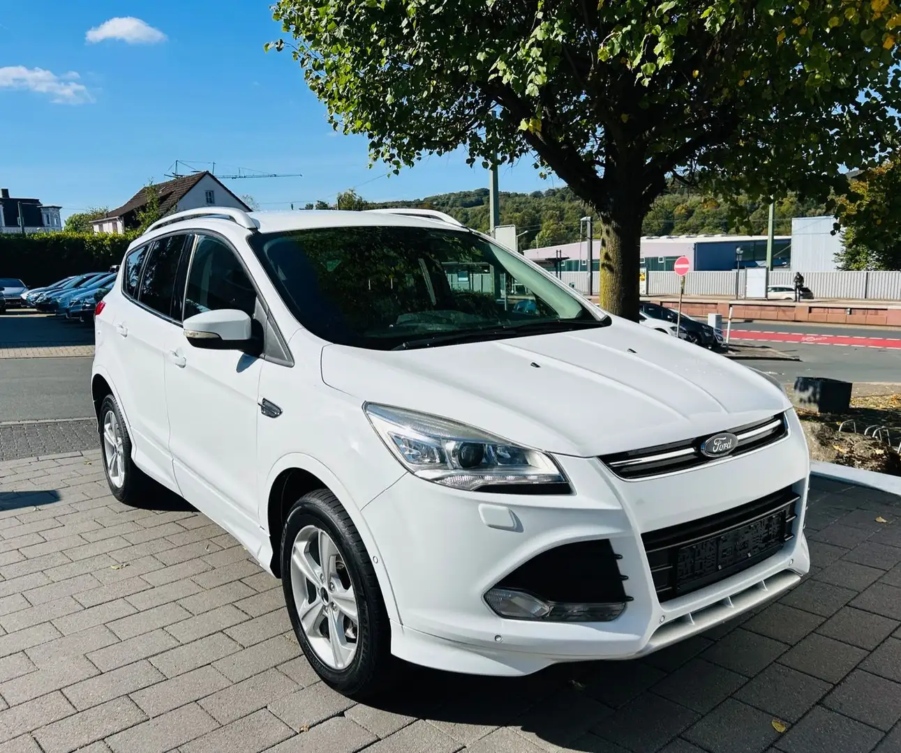 Ford Kuga Individual Weiß - 1