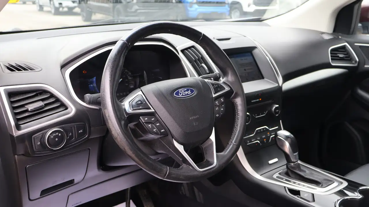 Ford Edge photo Ford Edge