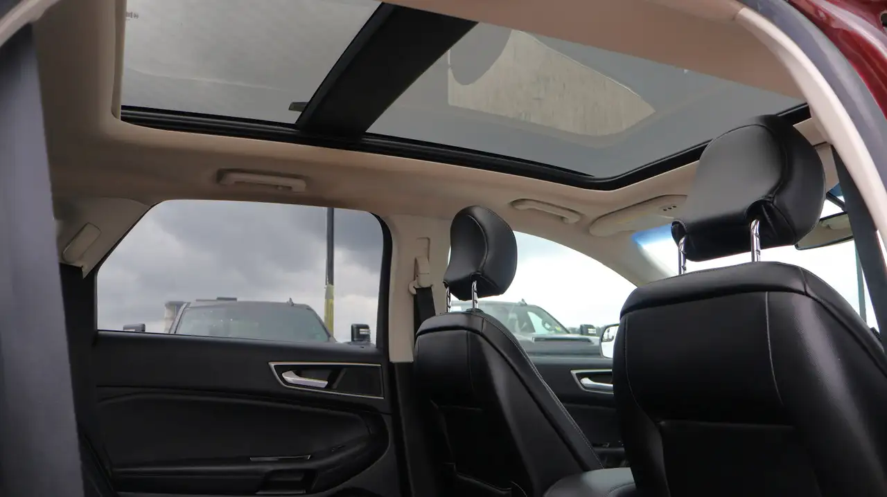Ford Edge photo Ford Edge