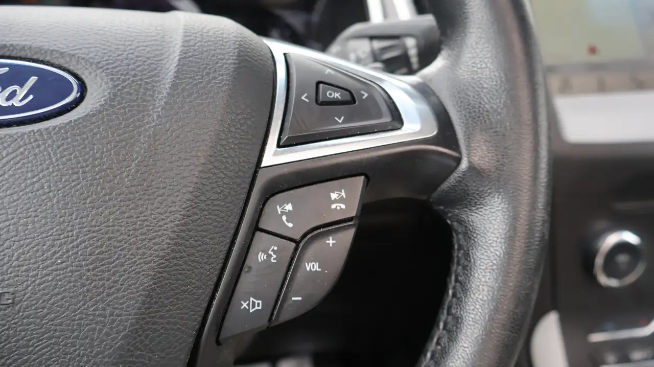 Ford Edge photo Ford Edge