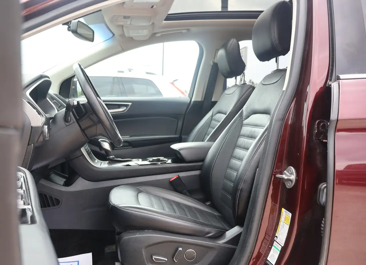 Ford Edge photo Ford Edge