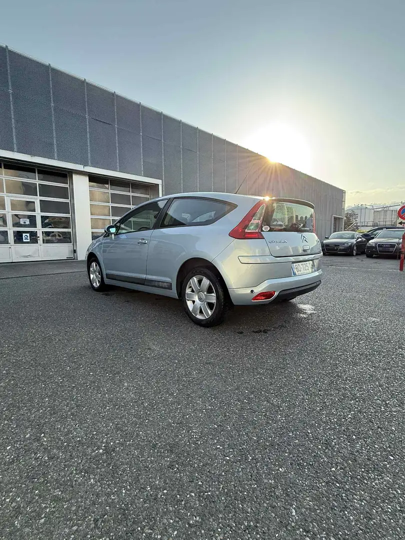 Citroen C4 Coupe 1.6 HDi FAP VTS Bleu - 1