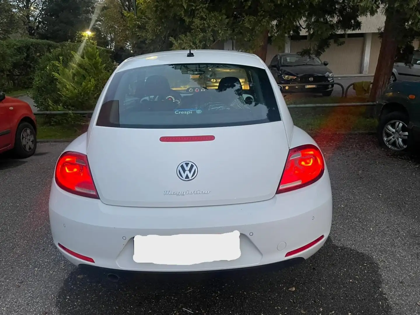 Volkswagen Maggiolino Maggiolino 1.6 tdi Design 105cv Wit - 2