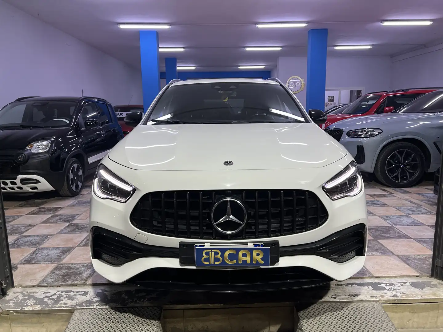 Mercedes-Benz GLA 200 d Premium auto ALLESTIMENTO AMG - 1