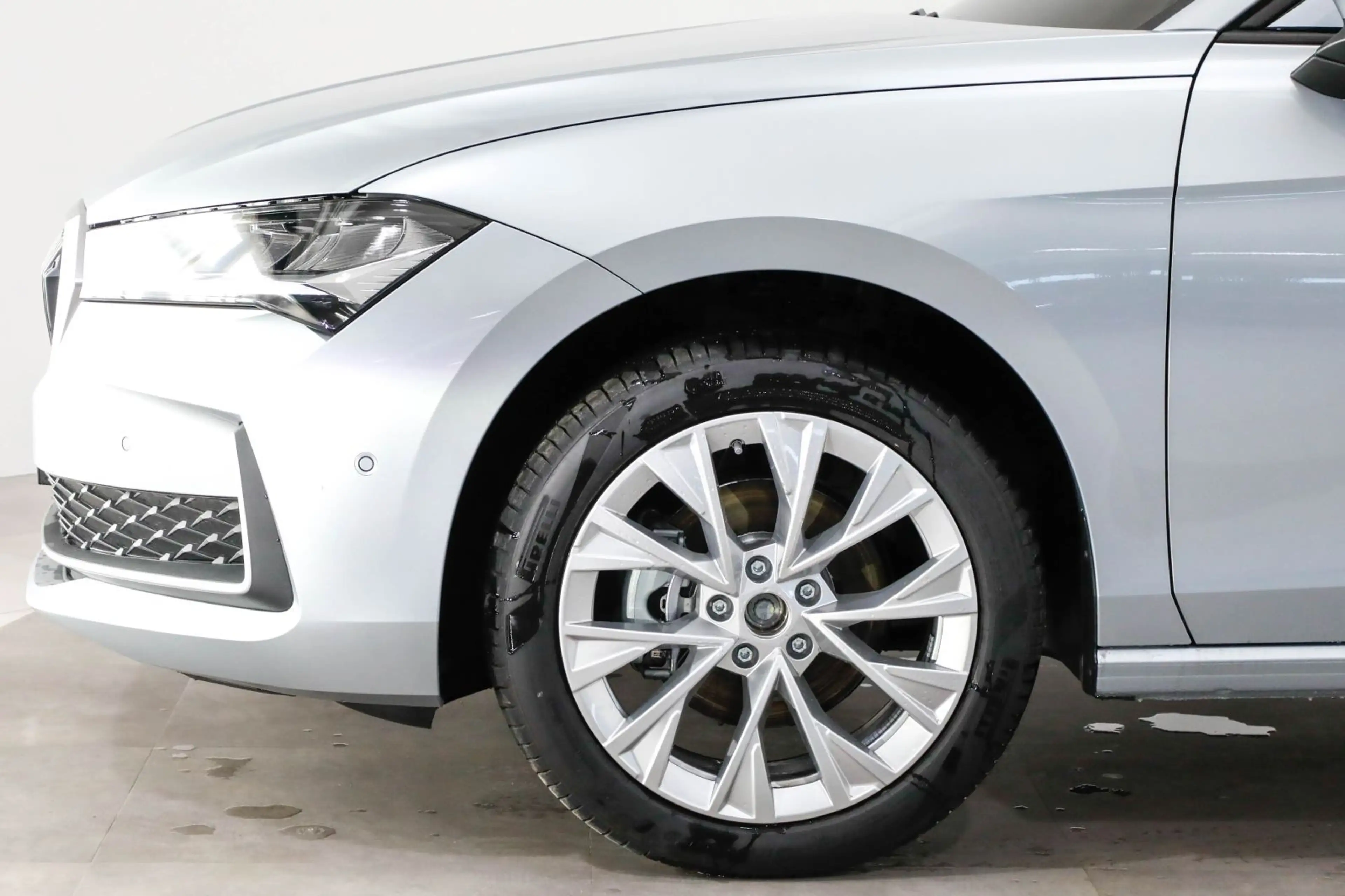 Skoda Superb Combi Selection 2,0 TDI 110 kW — photo 15