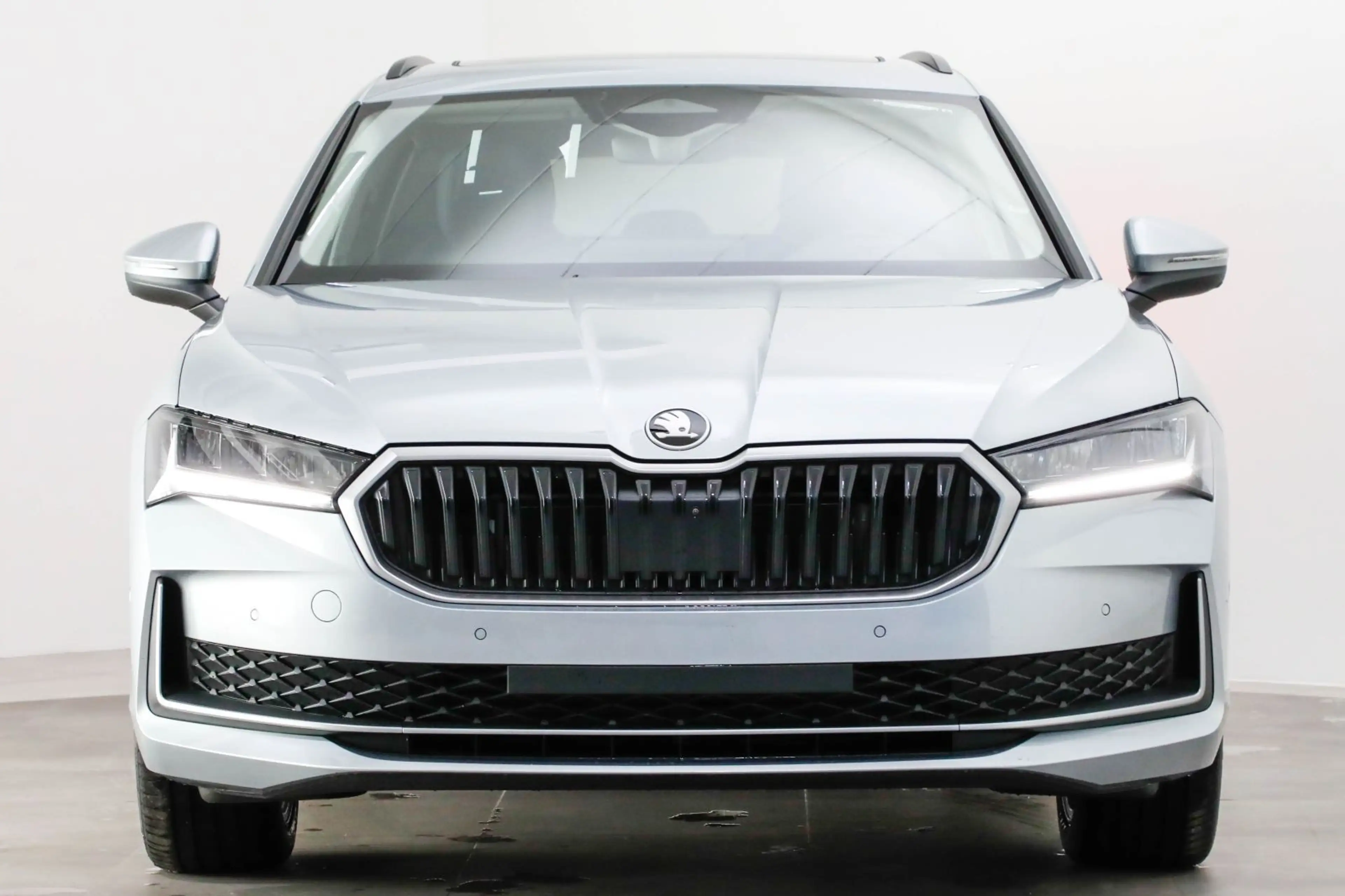 Skoda Superb Combi Selection 2,0 TDI 110 kW — photo 5