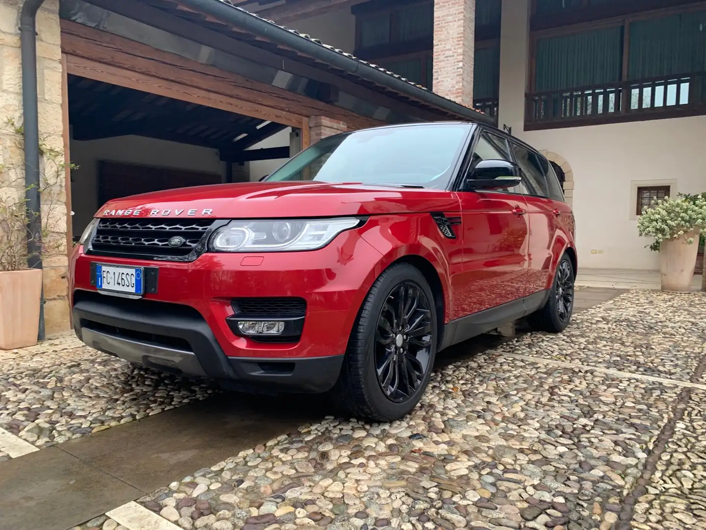 Land Rover Range Rover Sport 3.0 tdV6 HSE Dynamic auto Rosso - 1
