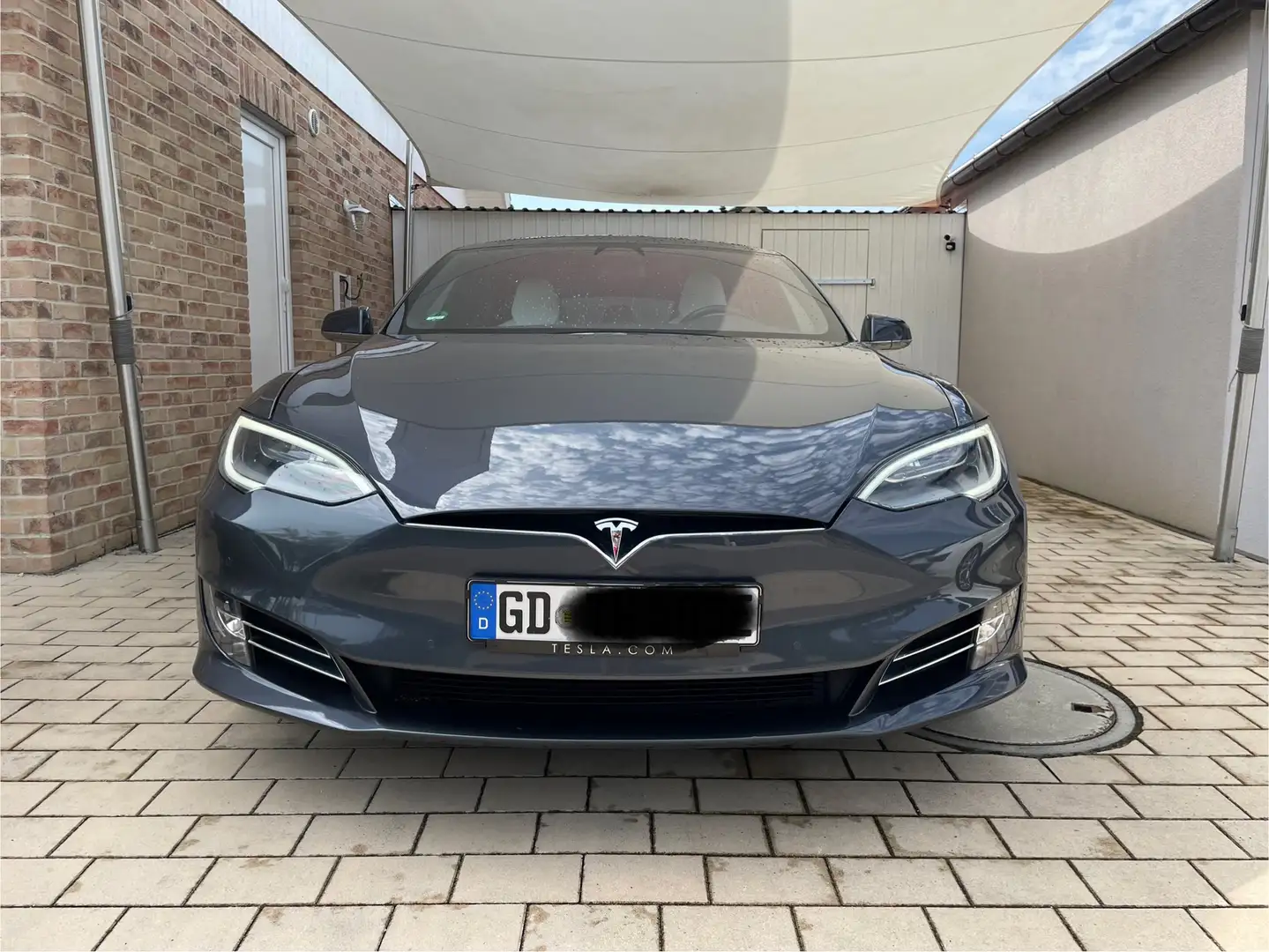 Tesla Model S Model S 75 Grau - 2