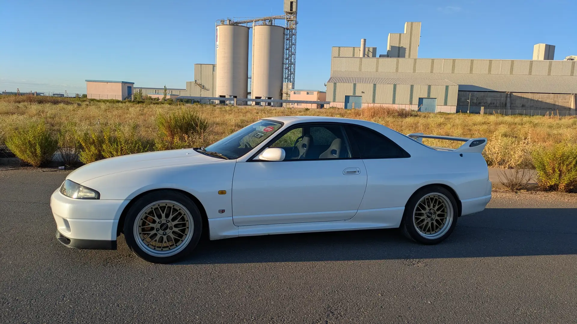 Nissan Skyline R33 GT-R Blanco - 1