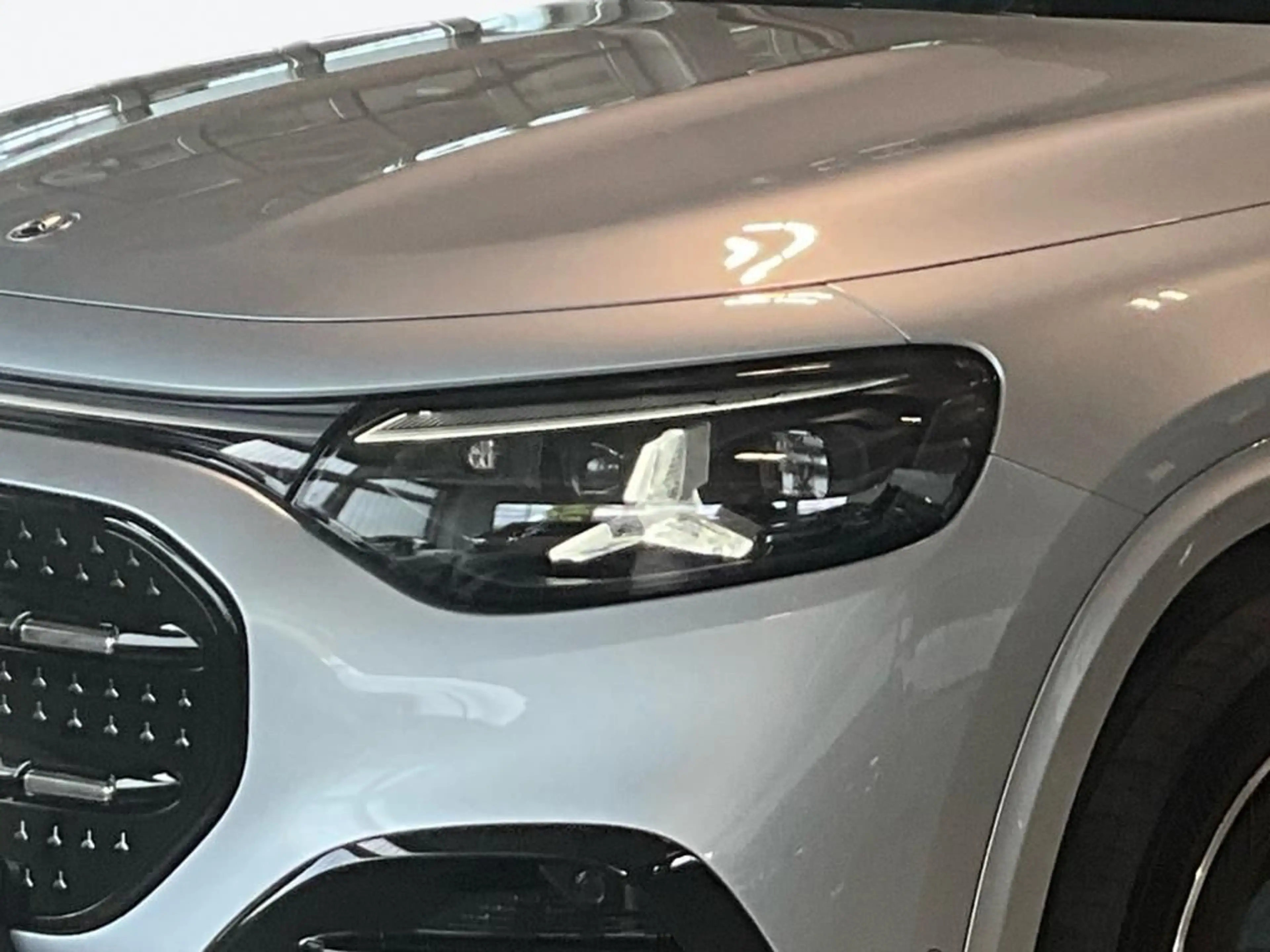 Mercedes-Benz GLB 250 + AMG Line AHK AUT DynLicht Fernlichtass. — photo 7
