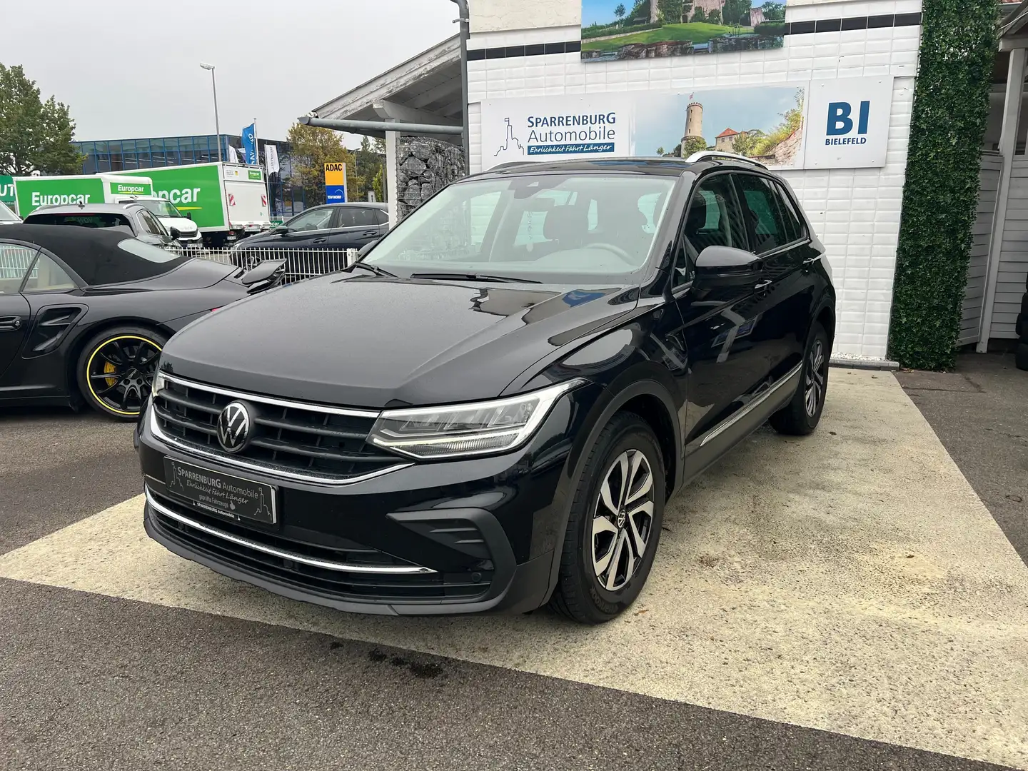 Volkswagen Tiguan Active| Finanz. ab 199€| Gepflegt|DSG| 2L Schwarz - 1