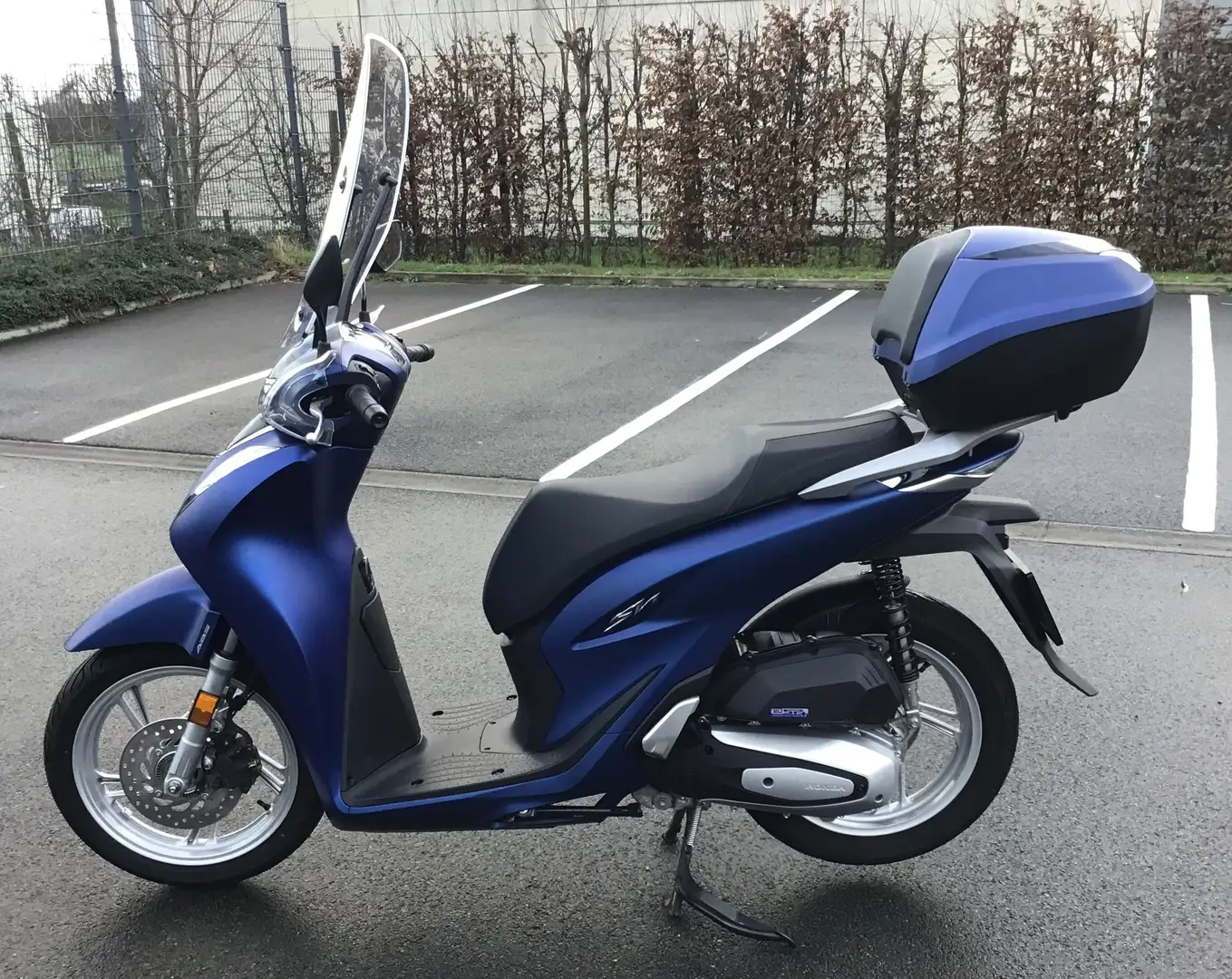 Honda SH 125i Bleu - 1