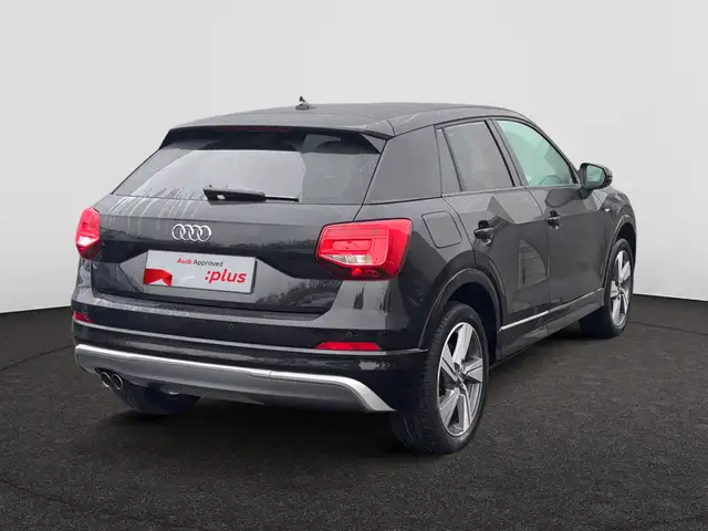 Audi Q2 view 5