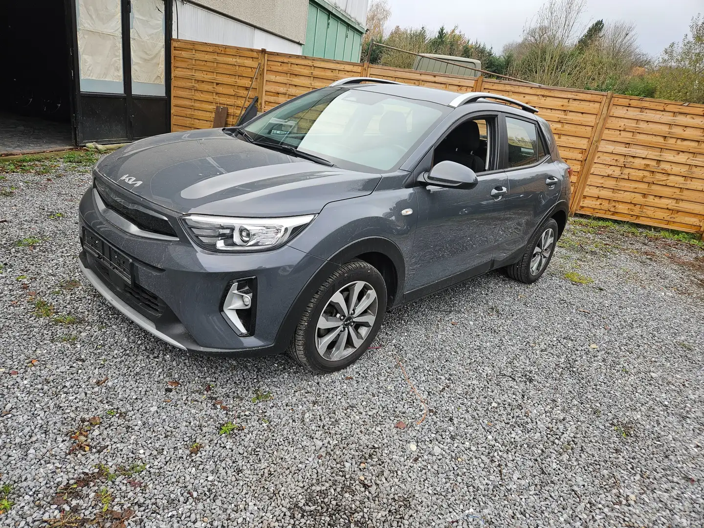 Kia Stonic Stonic 1.0 T MHEV Business Line ISG Gris - 2