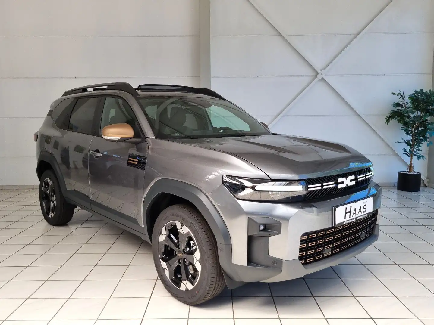 Dacia Bigster Mild Hybrid 140 Extreme #VOLLAUSSTATTUNG Grau - 1