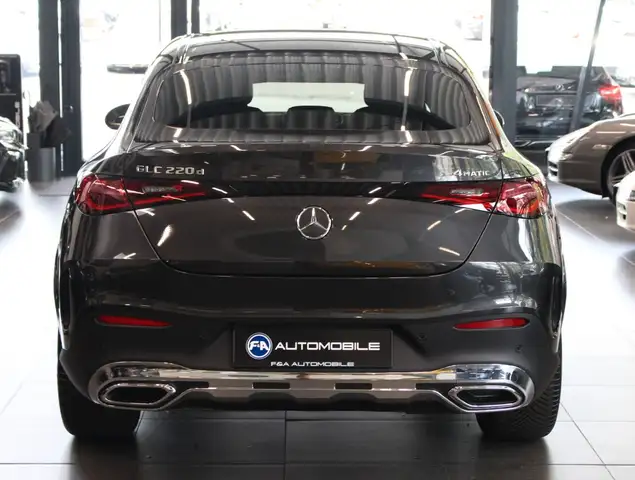 Mercedes-Benz GLC view 6
