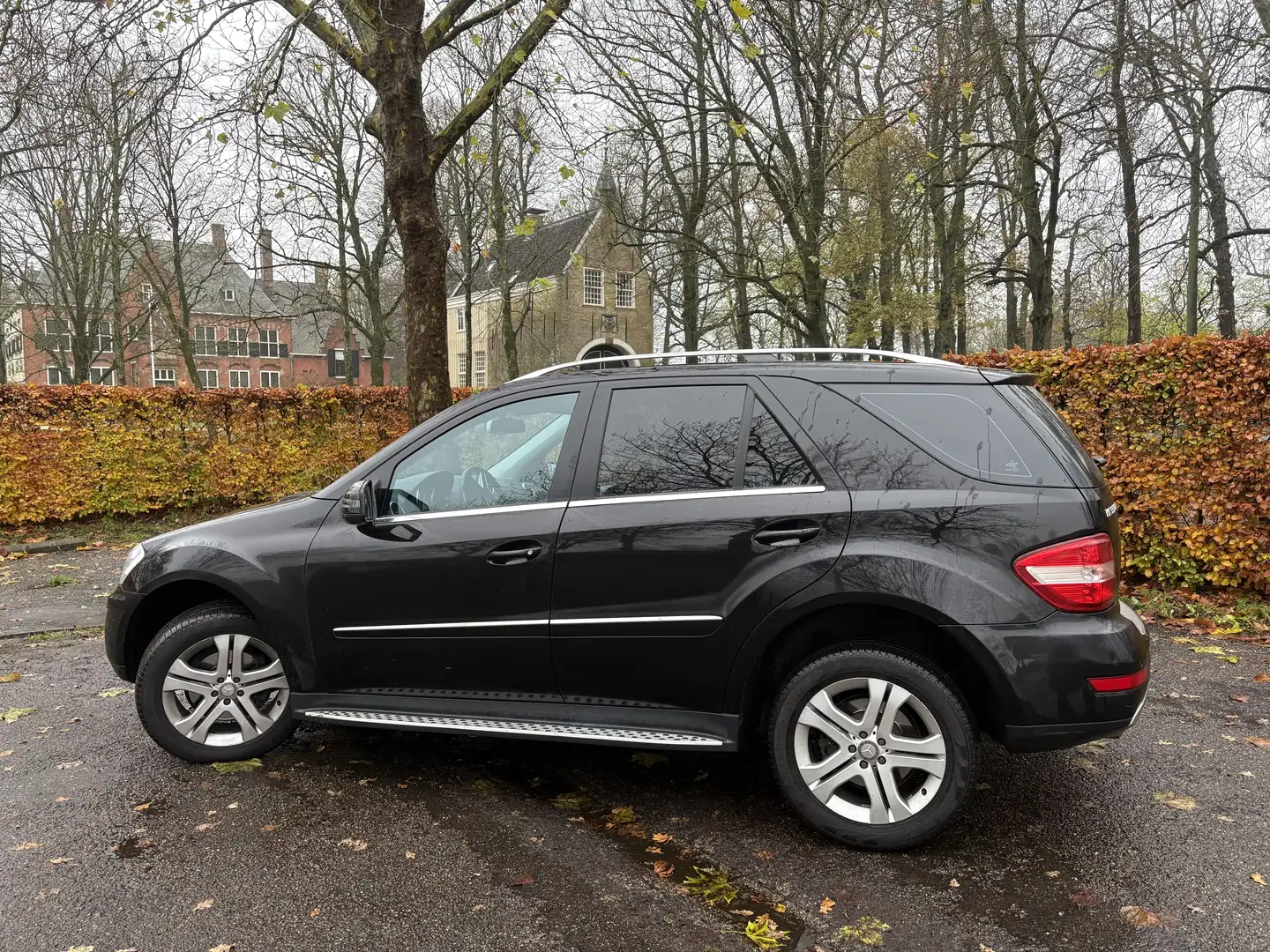 Mercedes-Benz ML 350 CDI Youngtimer 106.500 km Nero - 1