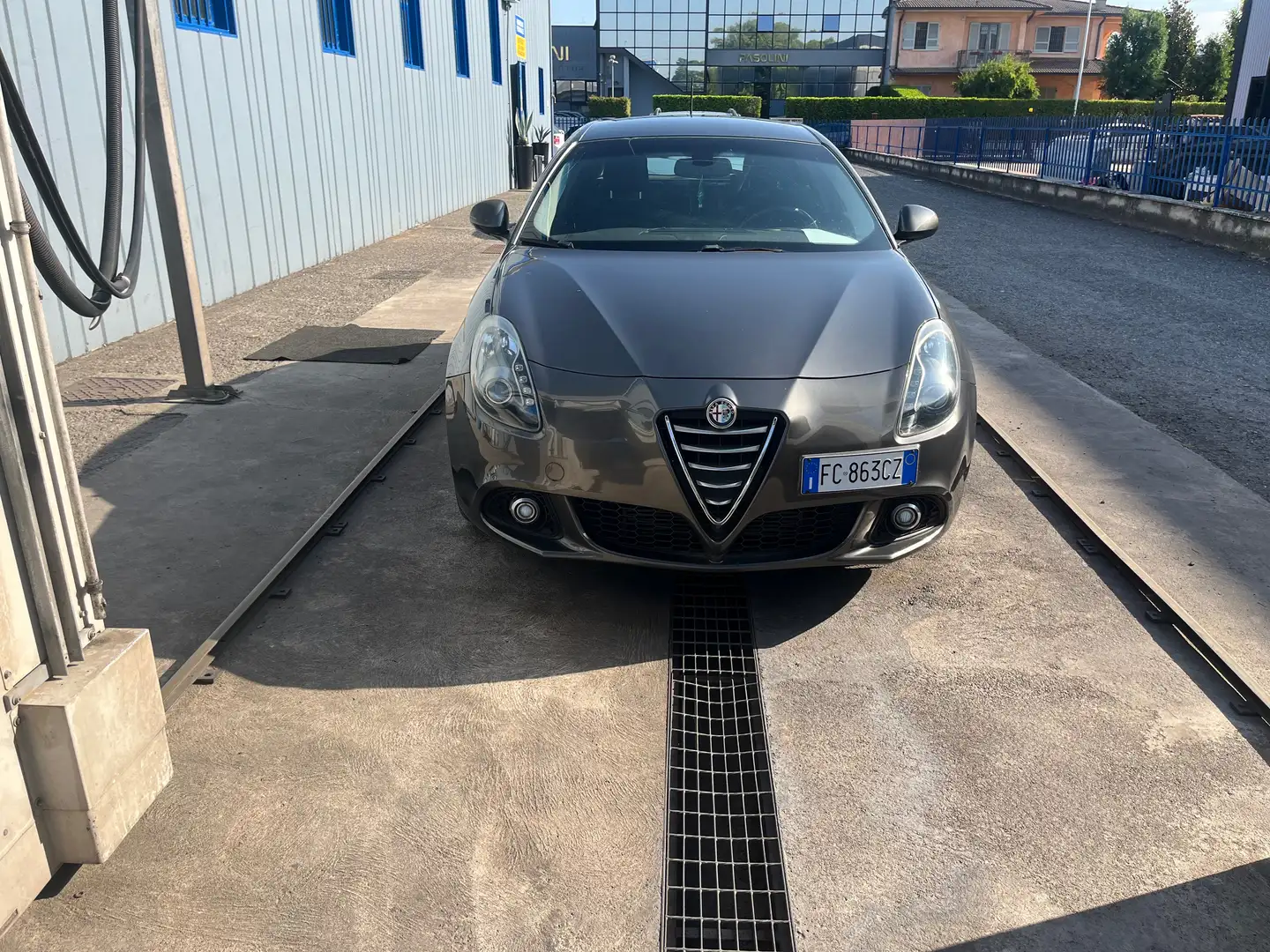 Alfa Romeo Giulietta 1.4 t. Distinctive GPL EYRO 6 OCCASIONE Gris - 1