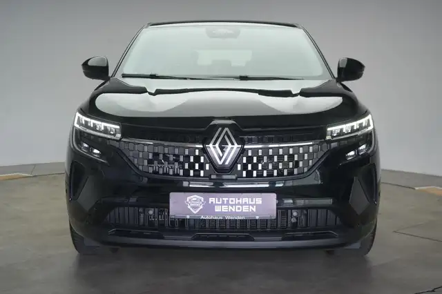 Renault Austral view 2