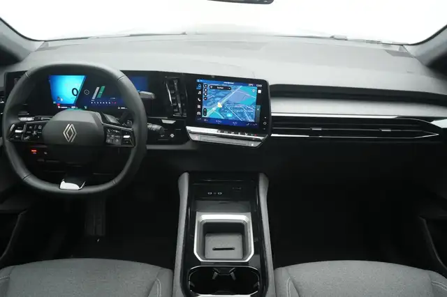 Renault Austral view 12