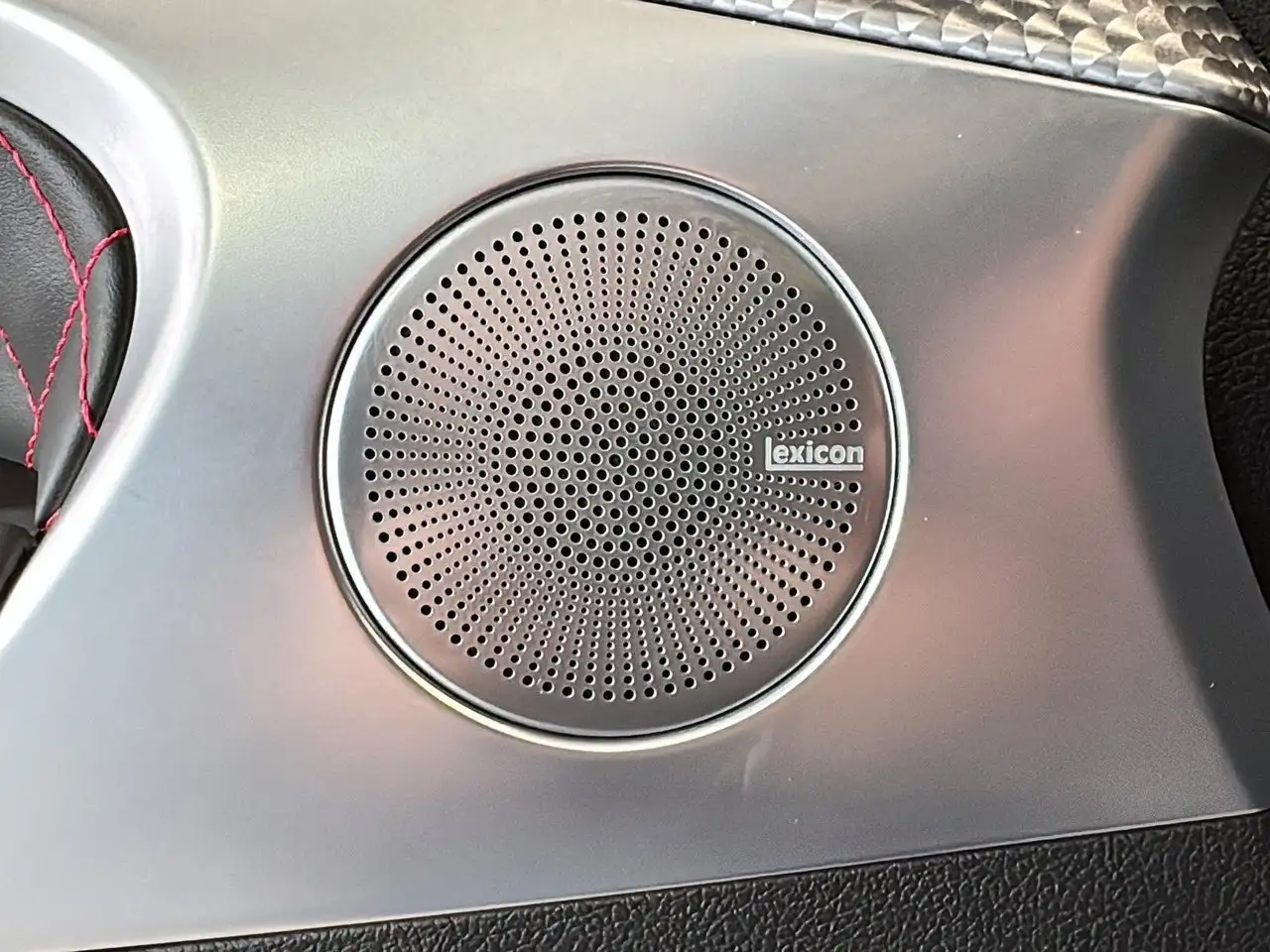 Genesis G70 снимка Genesis G70