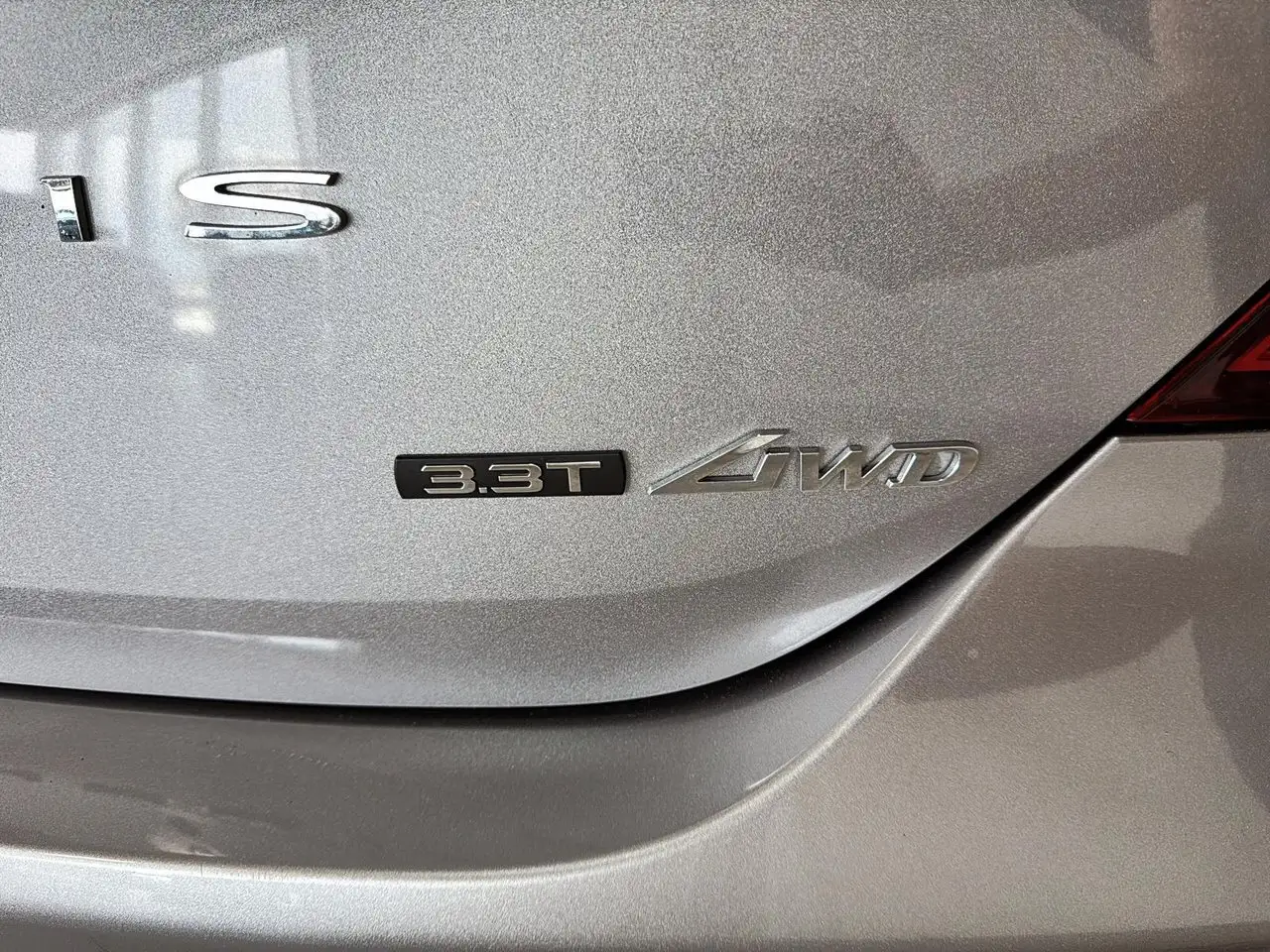 Genesis G70 снимка Genesis G70