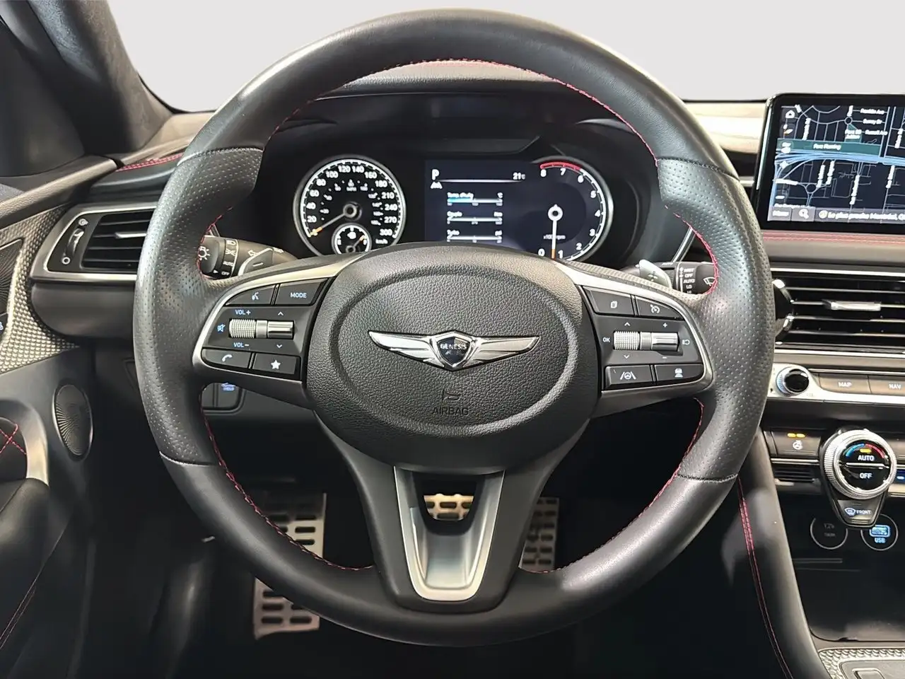 Genesis G70 снимка Genesis G70