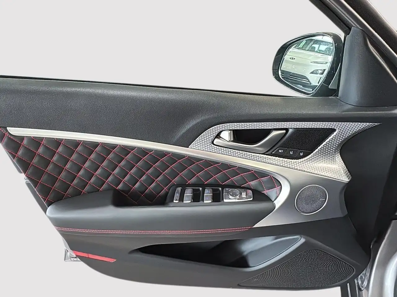 Genesis G70 снимка Genesis G70