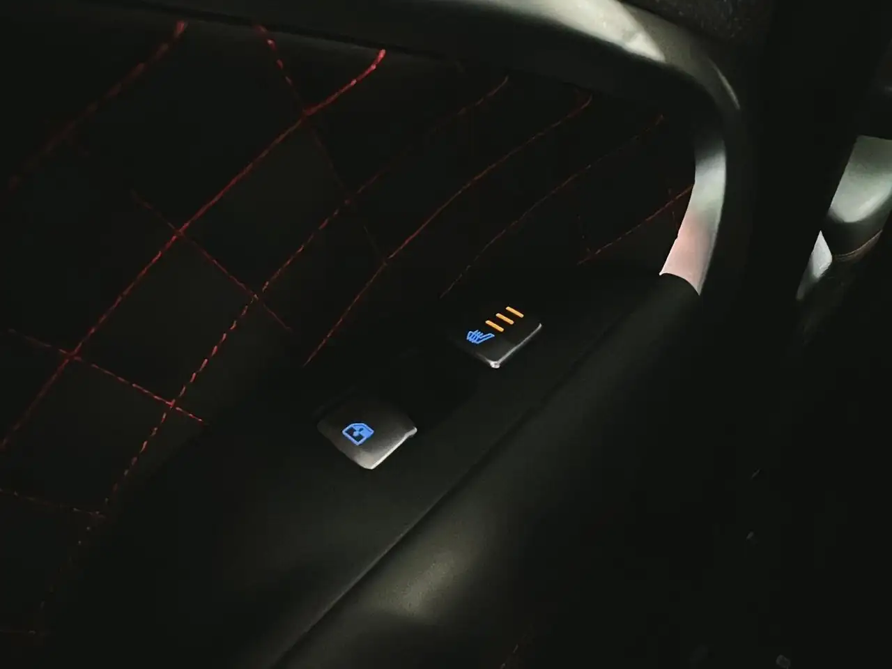 Genesis G70 снимка Genesis G70
