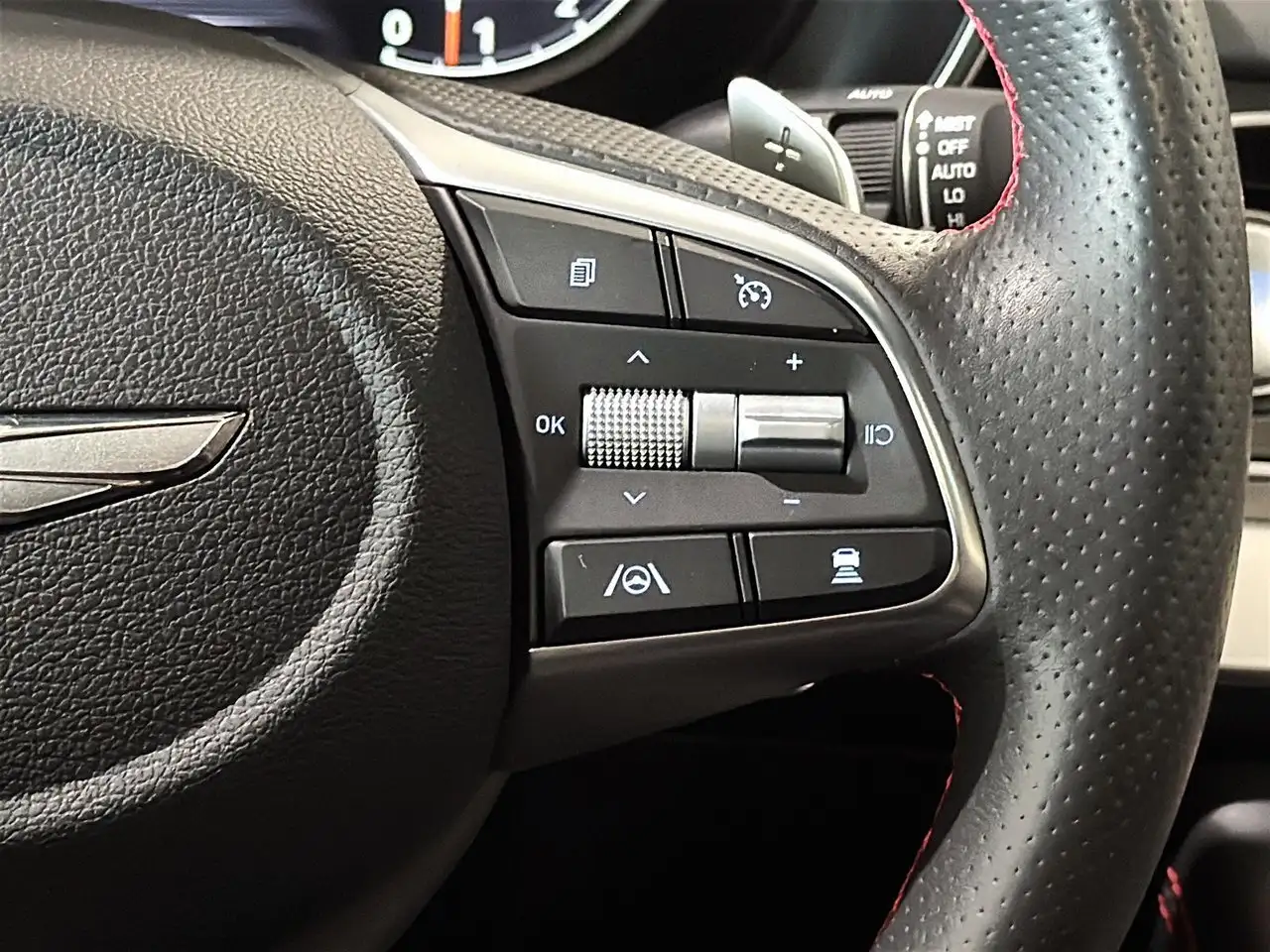 Genesis G70 снимка Genesis G70