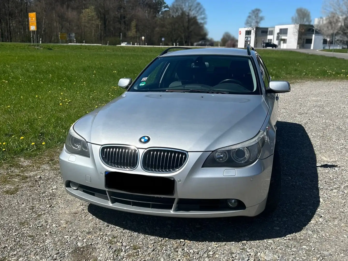 BMW 525 525d Touring Aut. Silber - 1
