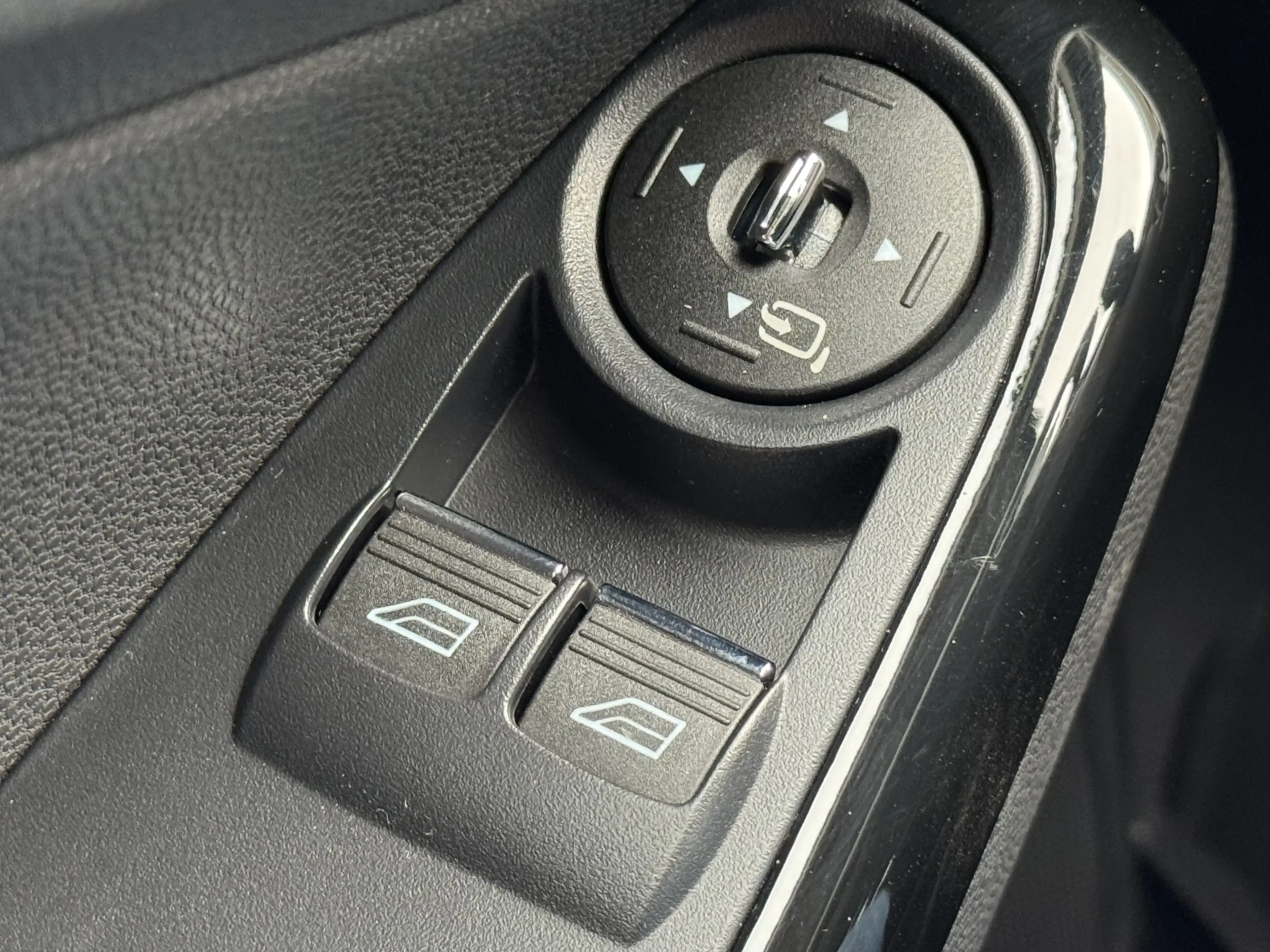 Ford Fiesta 1.0EB TITANIUM | NL-AUTO! | NIEUWE DB. RIEM! — photo 23