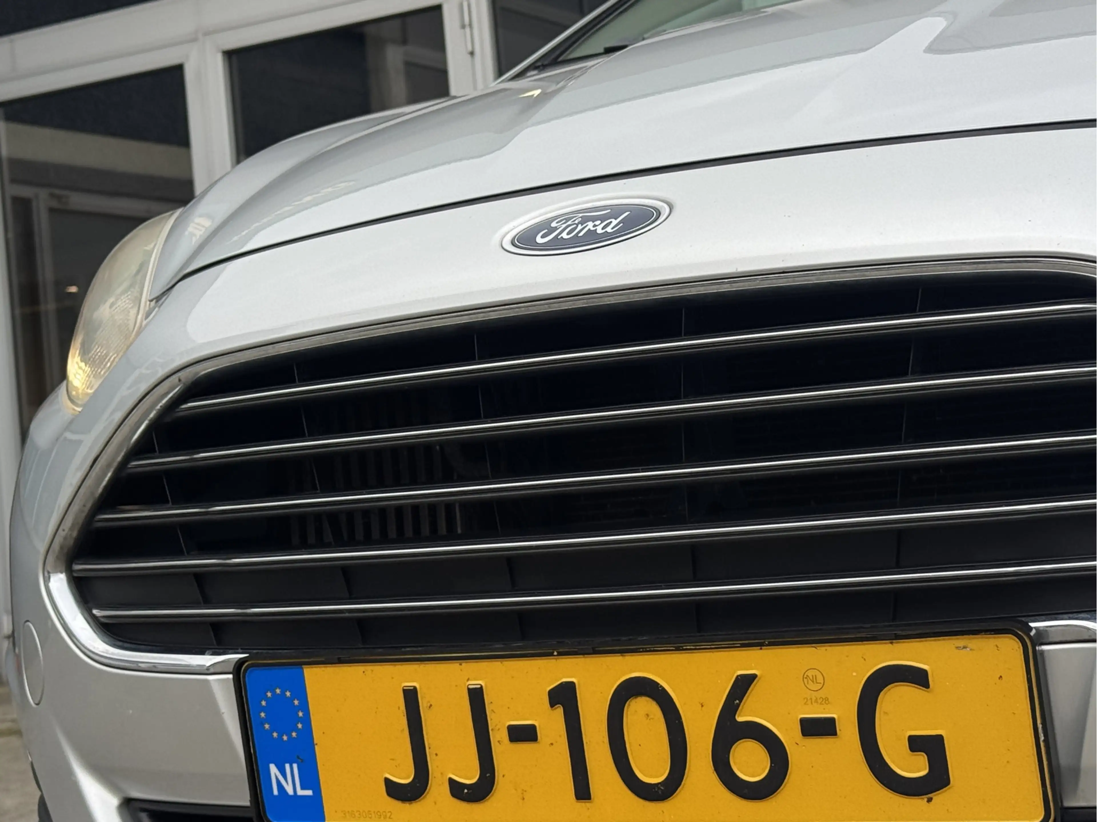 Ford Fiesta 1.0EB TITANIUM | NL-AUTO! | NIEUWE DB. RIEM! — photo 32