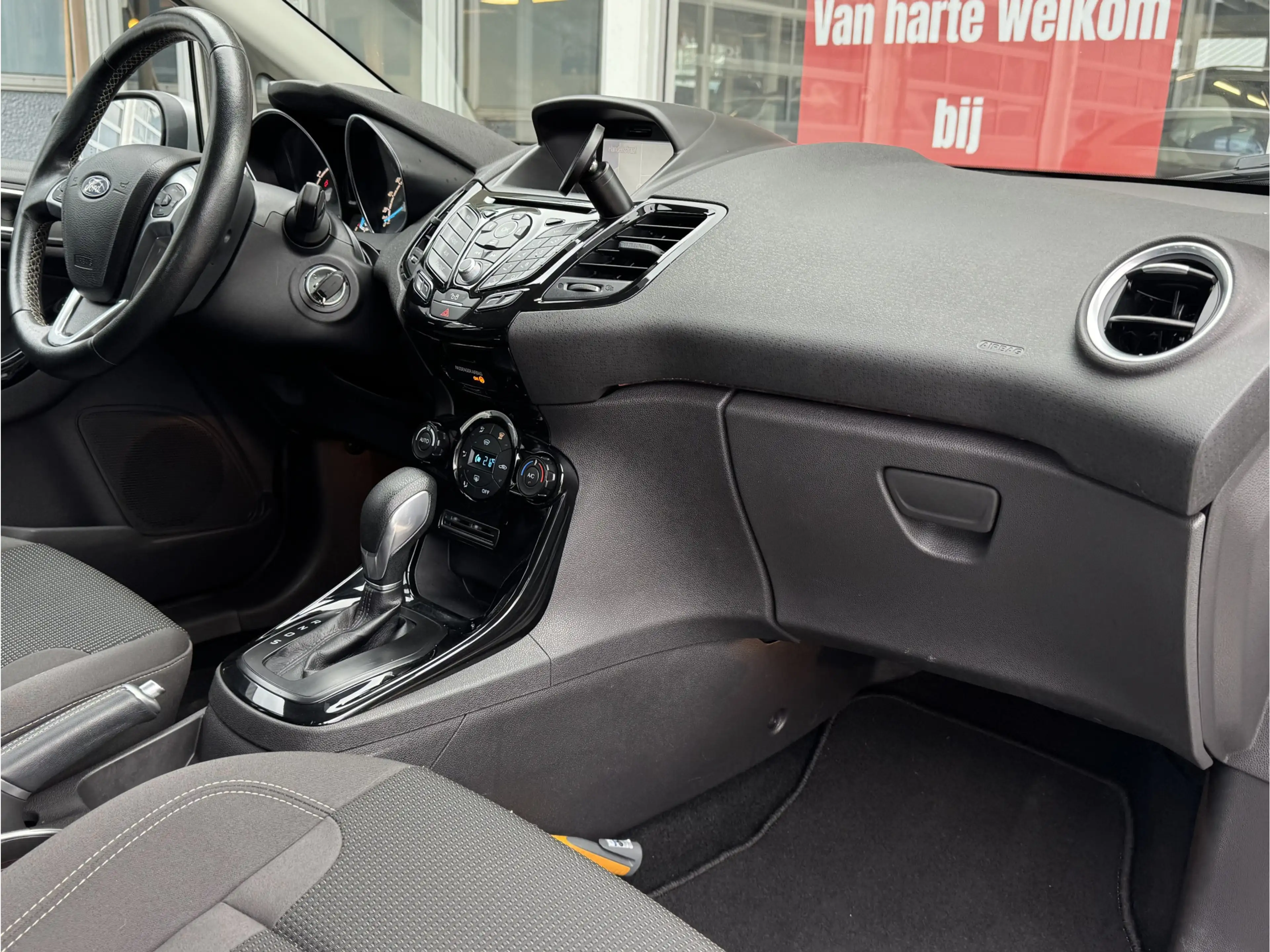 Ford Fiesta 1.0EB TITANIUM | NL-AUTO! | NIEUWE DB. RIEM! — photo 11