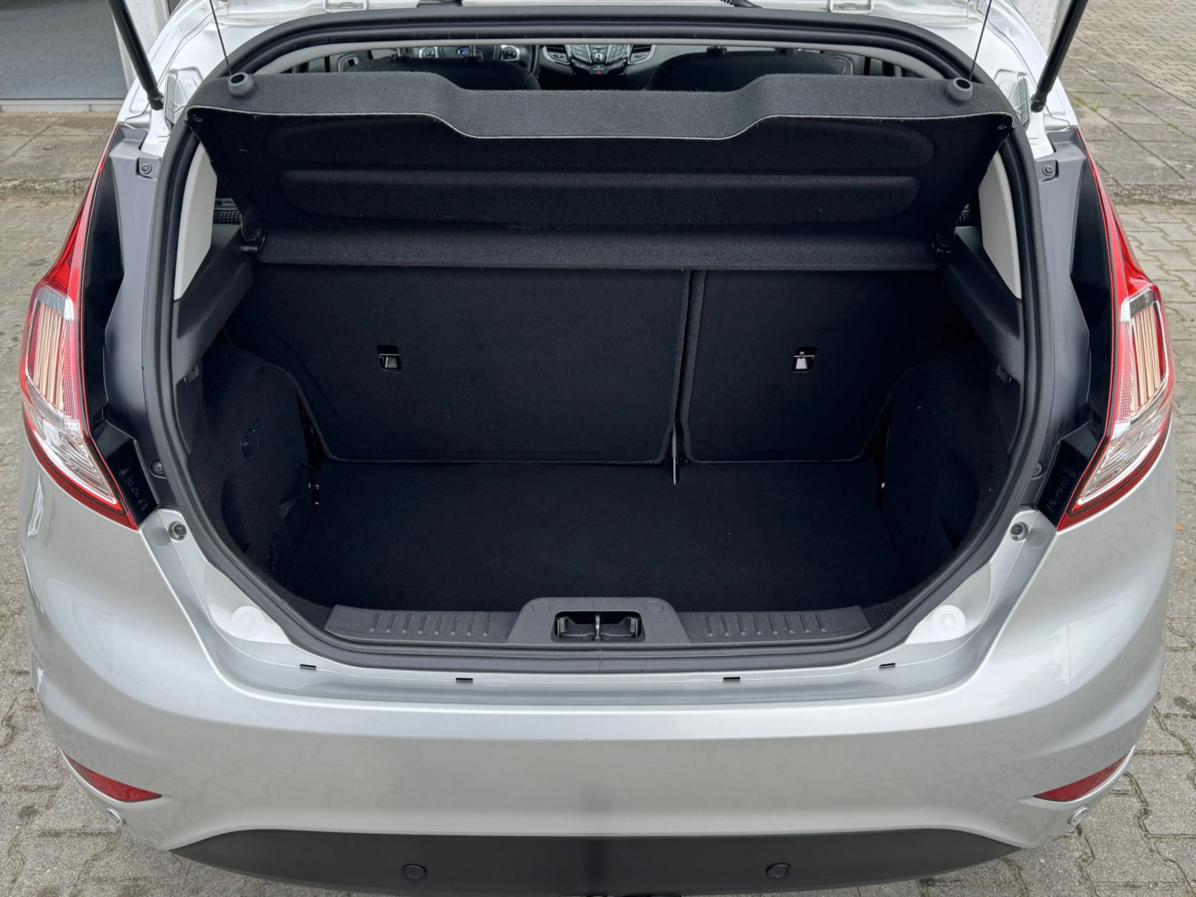 Ford Fiesta 1.0EB TITANIUM | NL-AUTO! | NIEUWE DB. RIEM! — photo 29