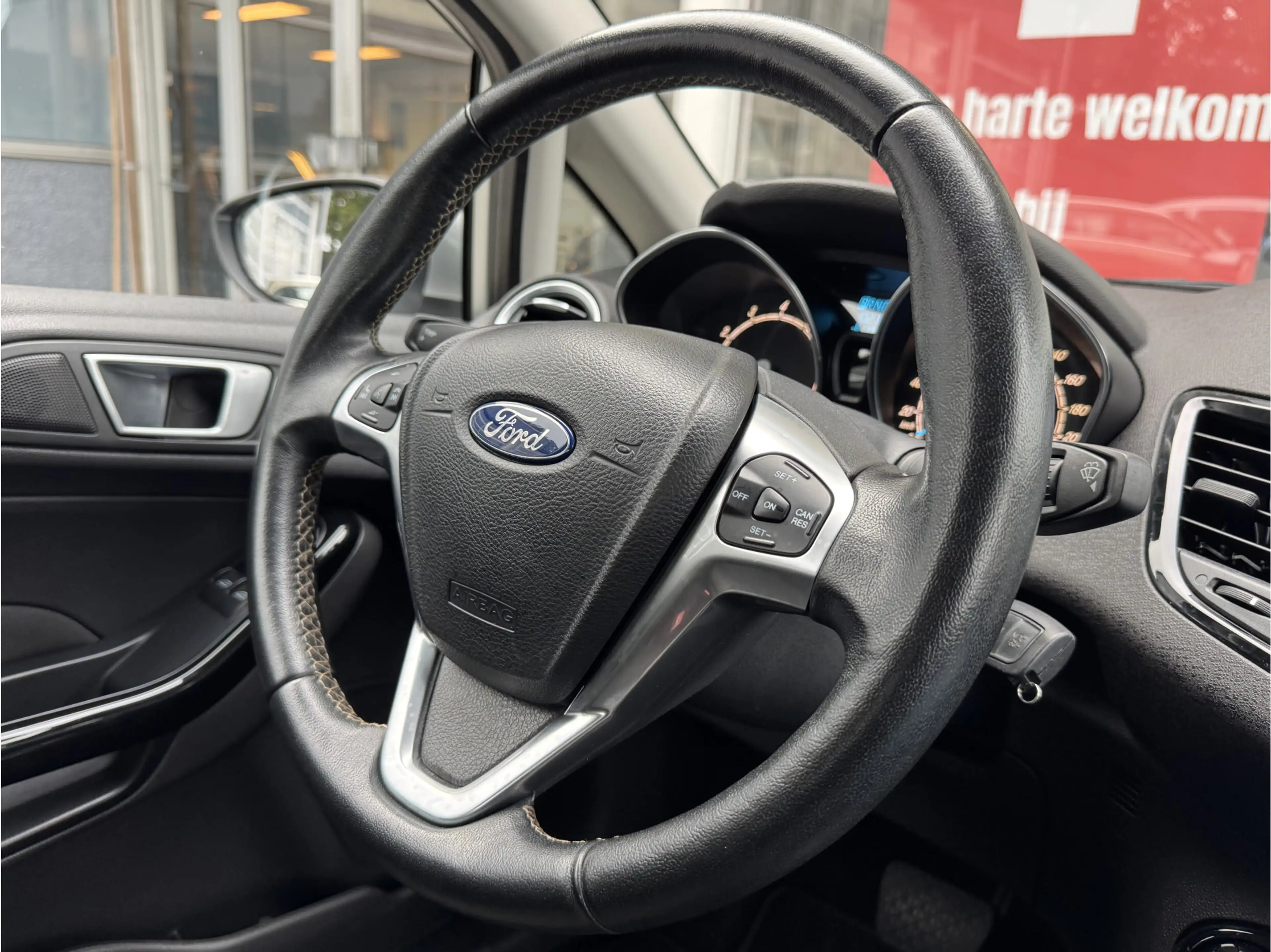 Ford Fiesta 1.0EB TITANIUM | NL-AUTO! | NIEUWE DB. RIEM! — photo 13