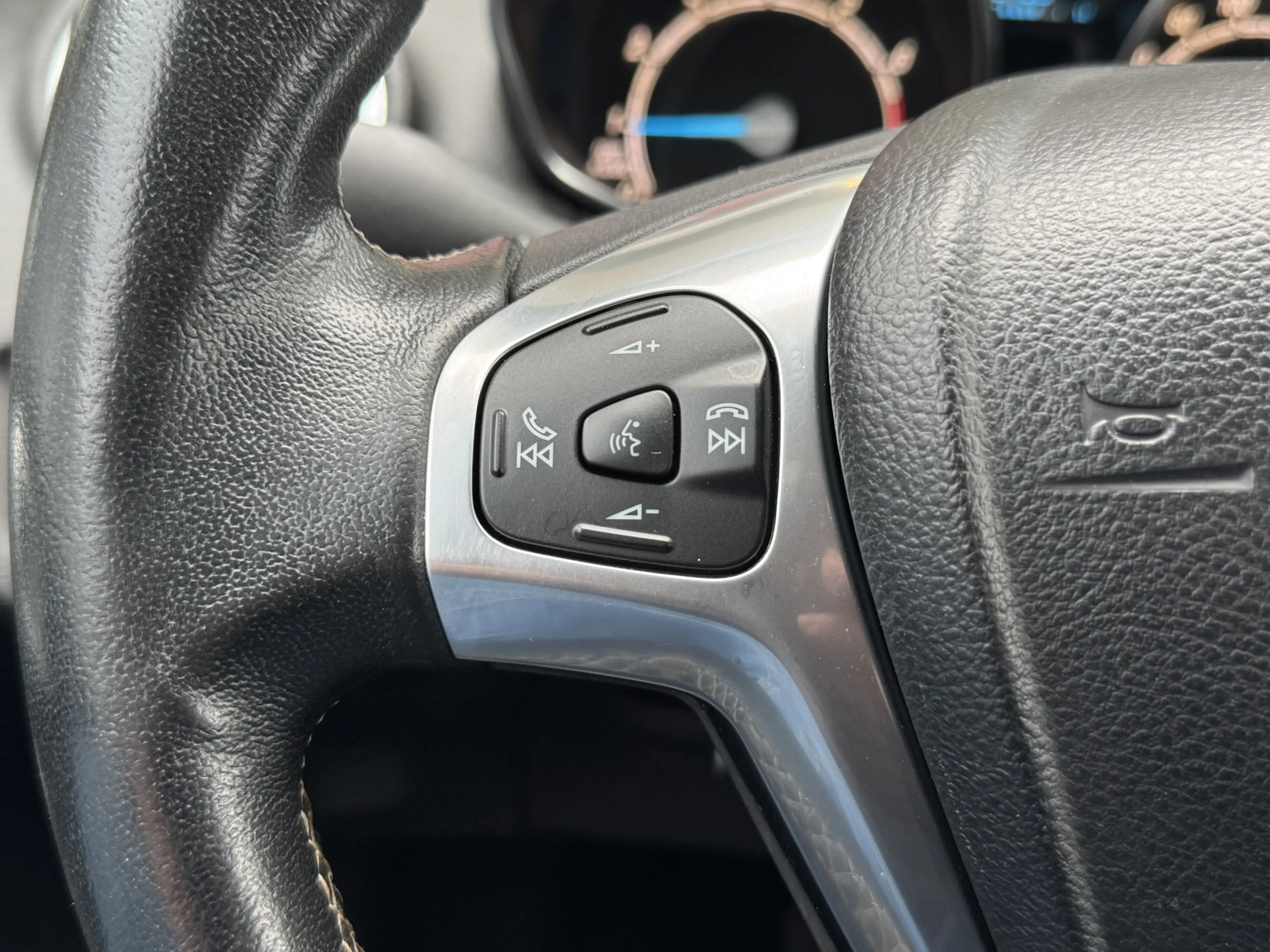 Ford Fiesta 1.0EB TITANIUM | NL-AUTO! | NIEUWE DB. RIEM! — photo 19