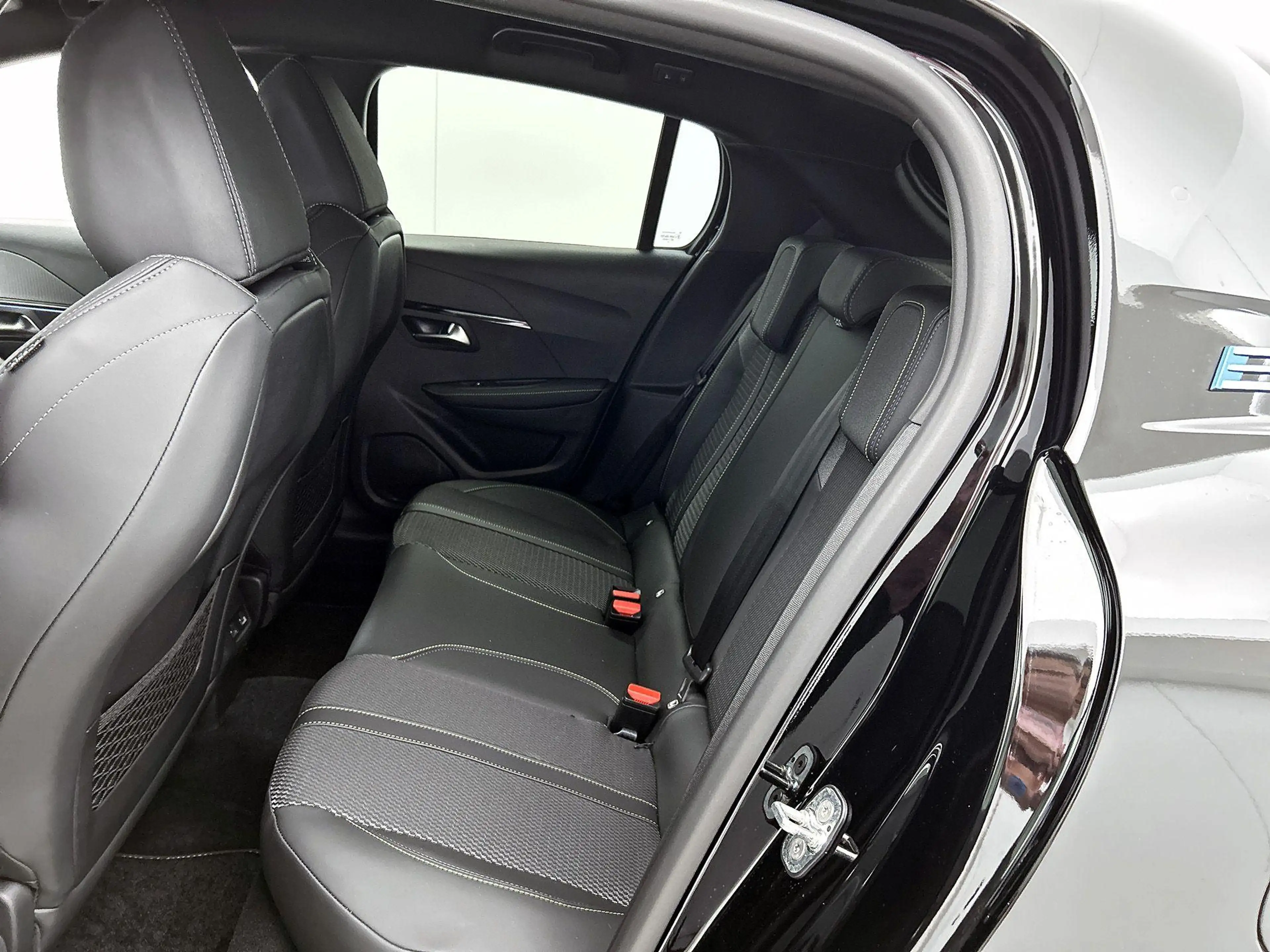 Peugeot e-208 EV GT 51 kWh | Navigatie | Adaptieve  Cruise Contr — photo 13