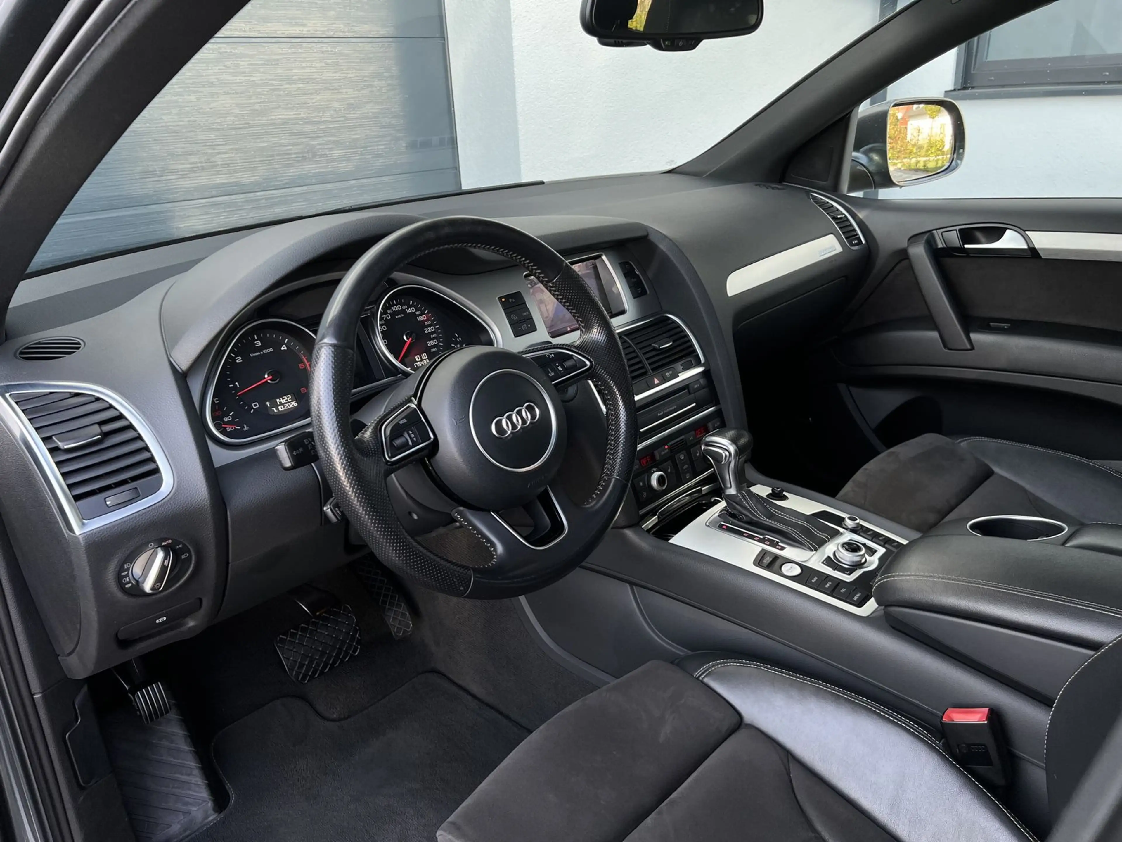 Audi Q7 3.0 TDI quattro 7.Sitzer PANO AHK BOSE LUFT — photo 7