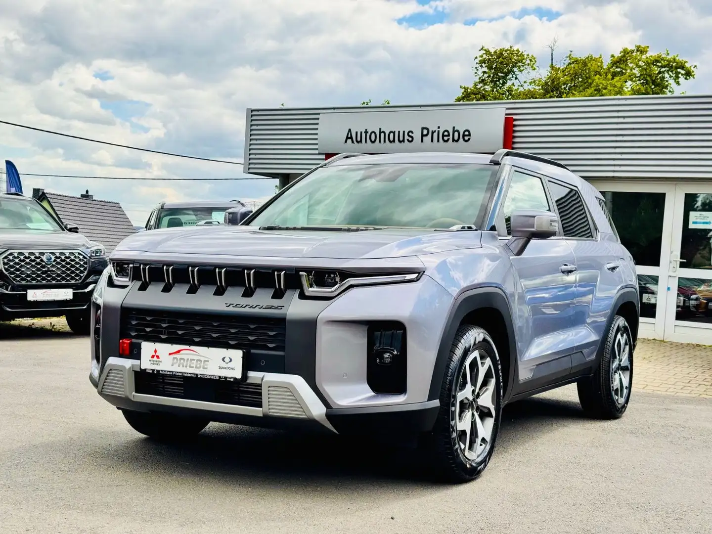 KGM Torres 1.5 T-GDI Forest*LEDER BRAUN*LED*AHK*NAVI Gris - 2