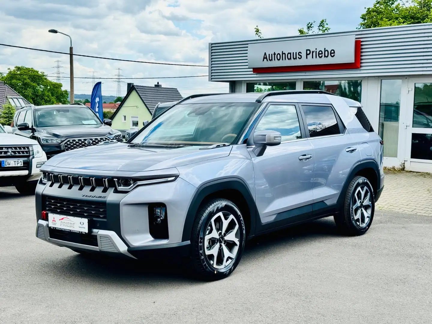 KGM Torres 1.5 T-GDI Forest*LEDER BRAUN*LED*AHK*NAVI Gris - 1