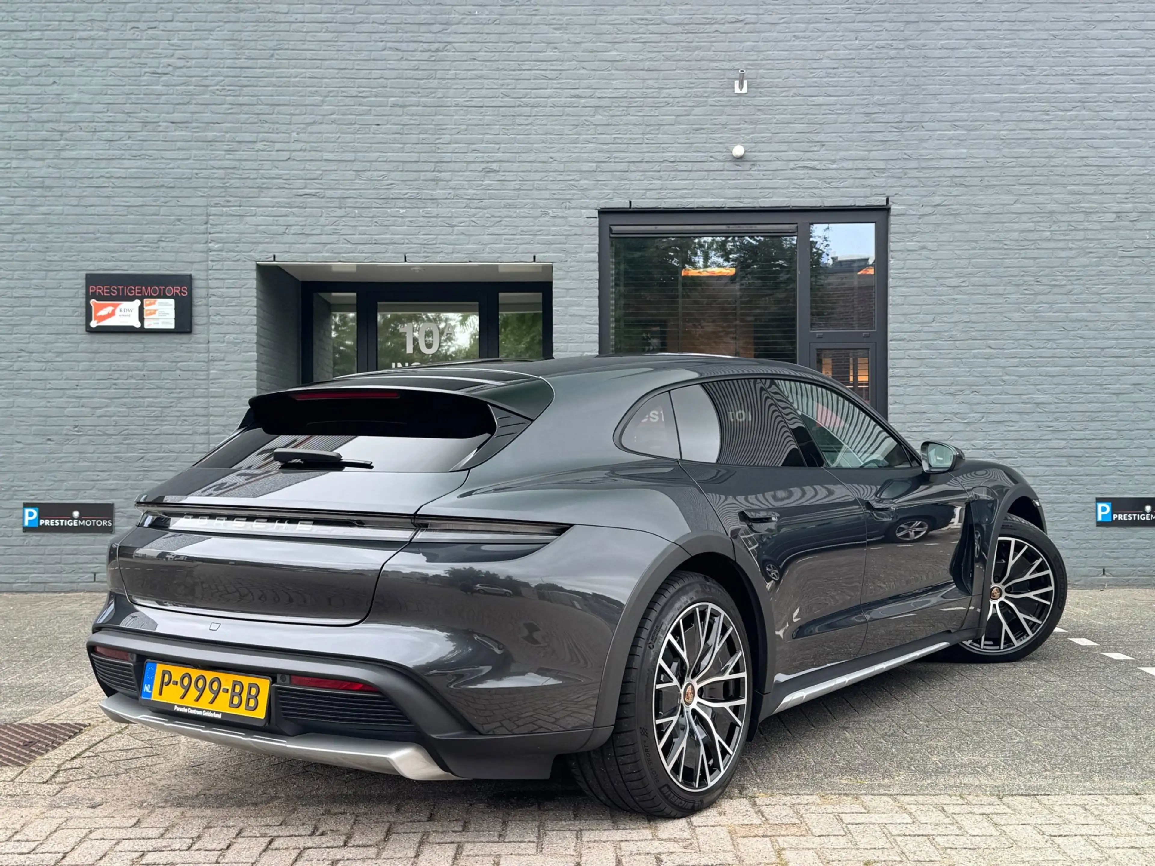 Porsche Taycan Cross Turismo 4 Luchtvering | Warmtepomp | 93 kWh — photo 10