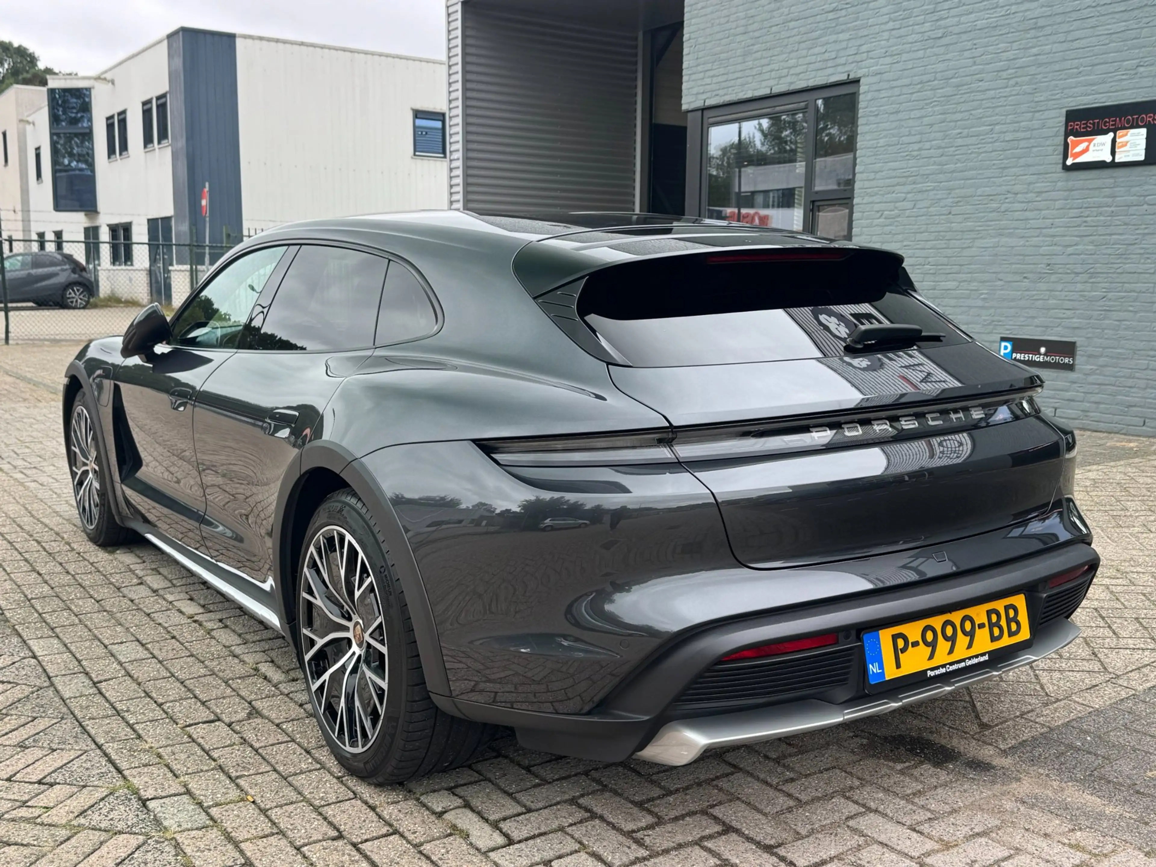 Porsche Taycan Cross Turismo 4 Luchtvering | Warmtepomp | 93 kWh — photo 8