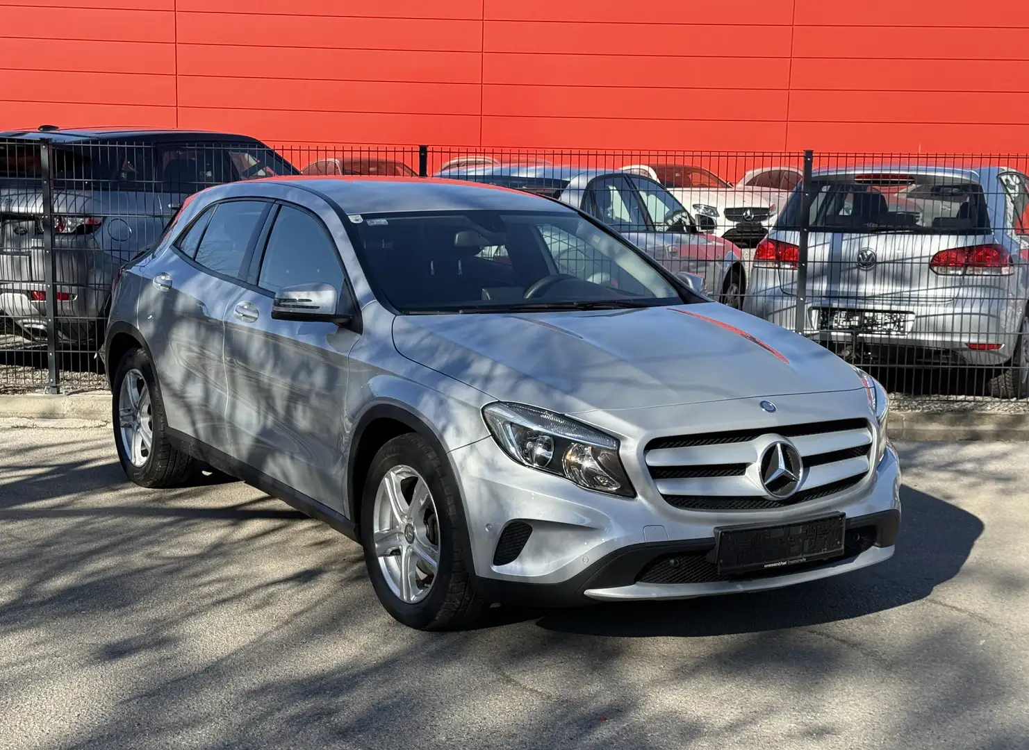 Mercedes-Benz GLA 200 CDI|Automatik|Avantgarde,PDC| Grau - 1