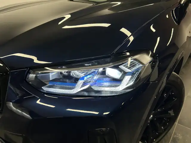 BMW X4 M view 9